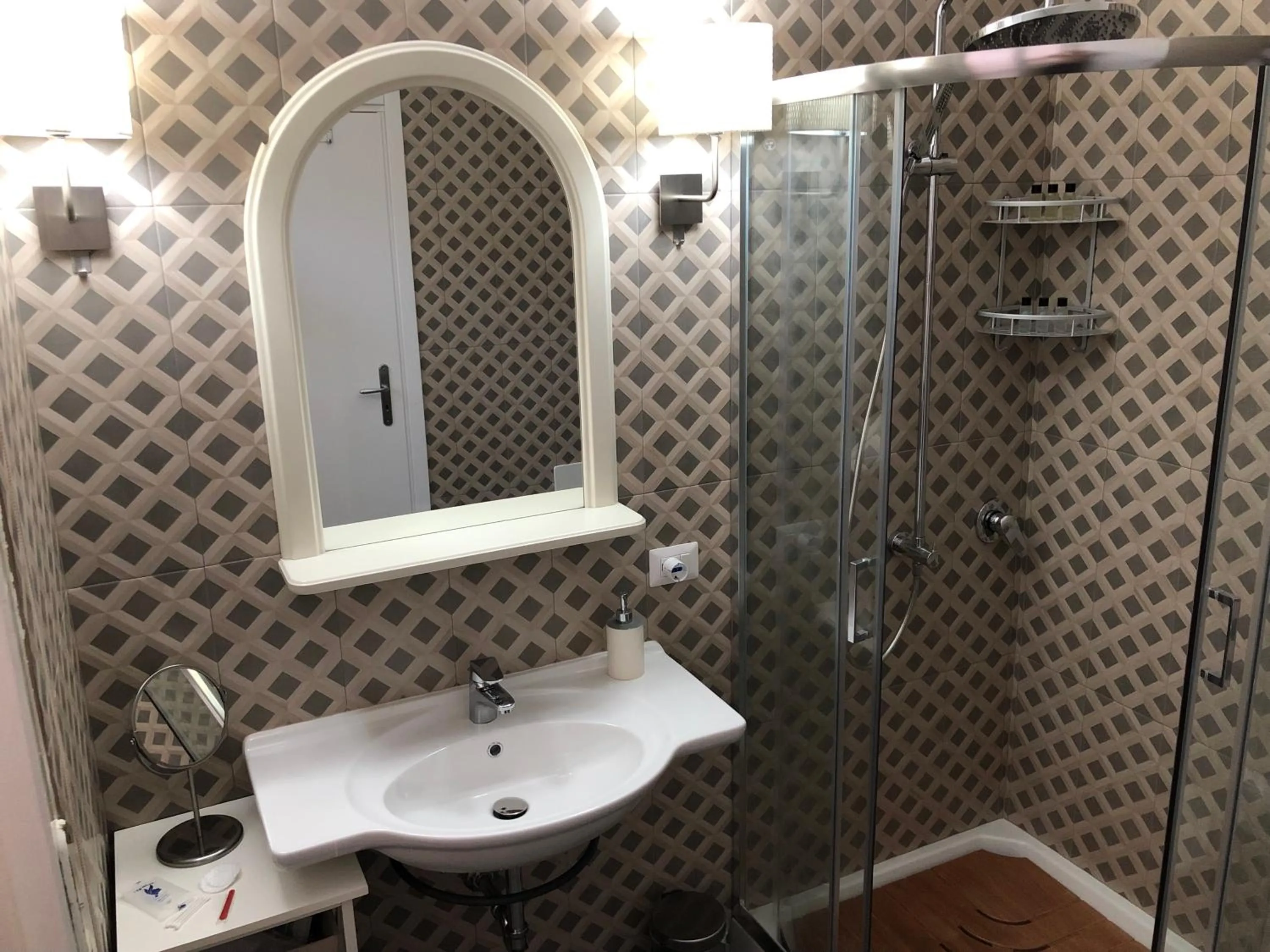 Shower in PINOTTO BNB