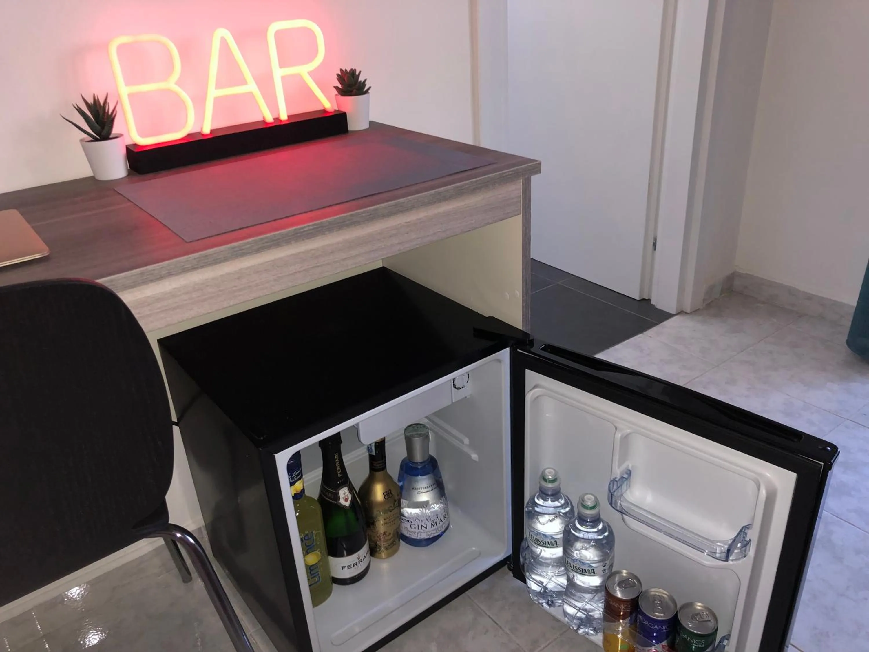 Coffee/tea facilities in PINOTTO BNB