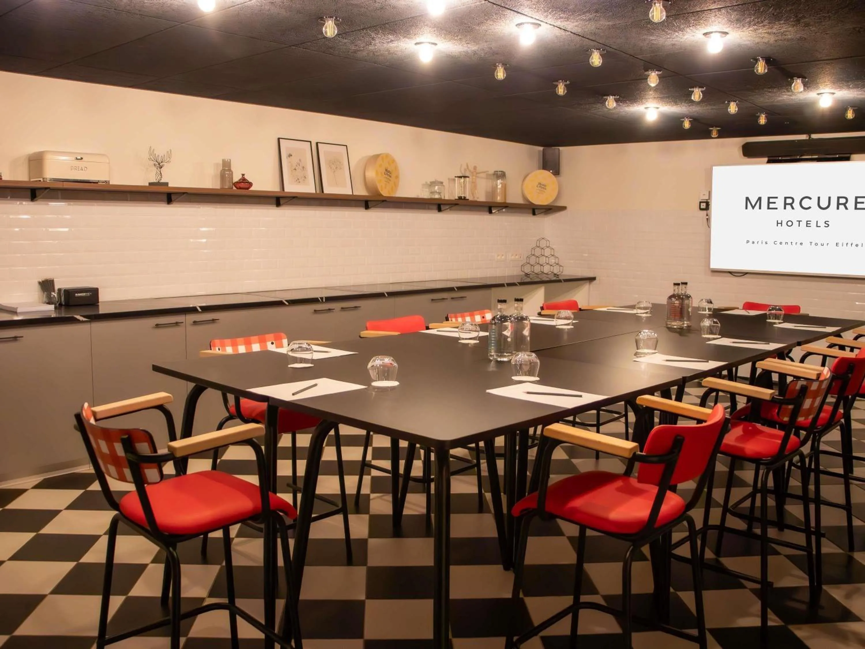 Meeting/conference room in Mercure Paris Centre Tour Eiffel