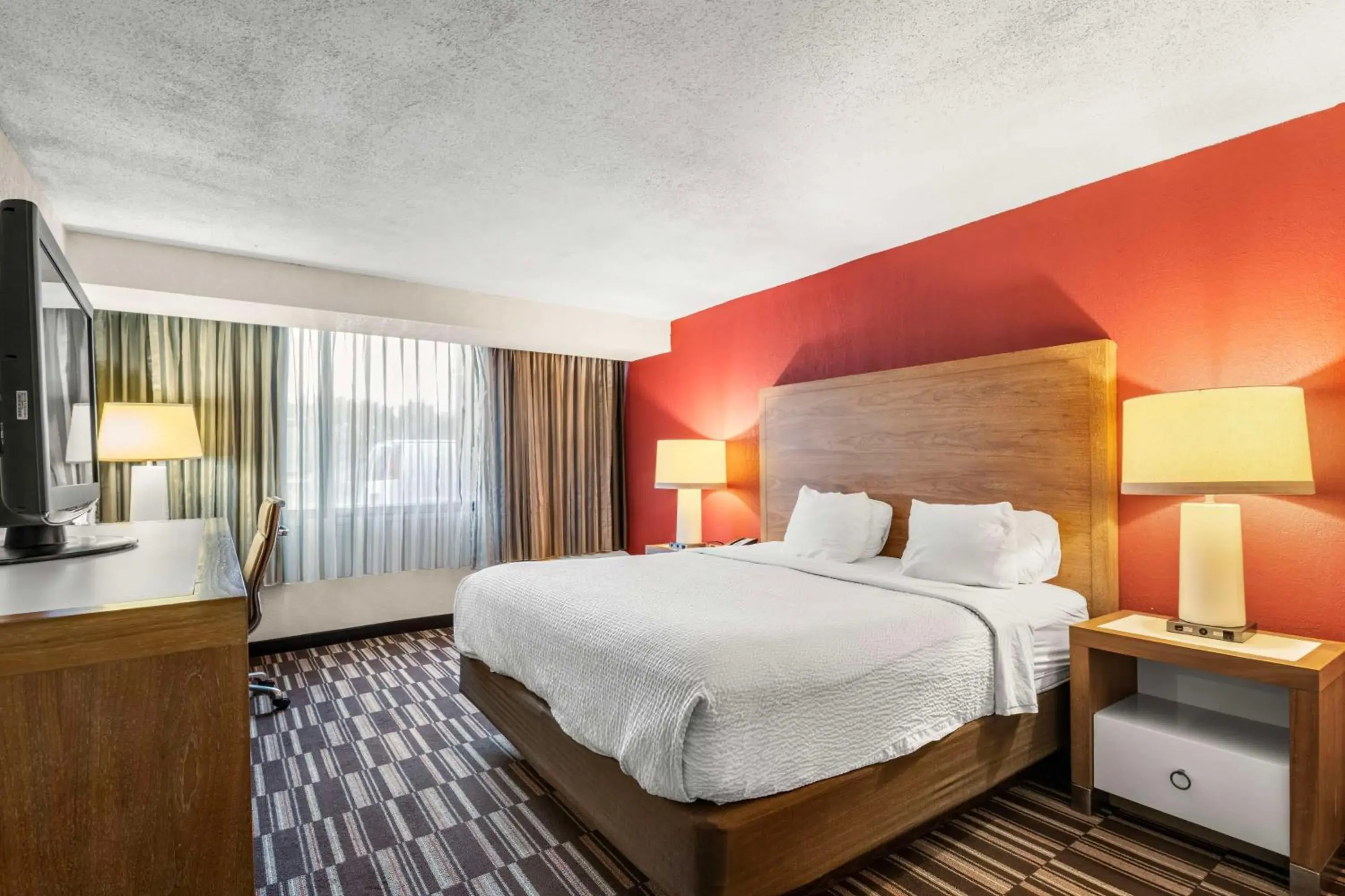 Accessible Deluxe King in Red Lion Hotel Charlotte Accessible Deluxe King in Red Lion Hotel Charlotte