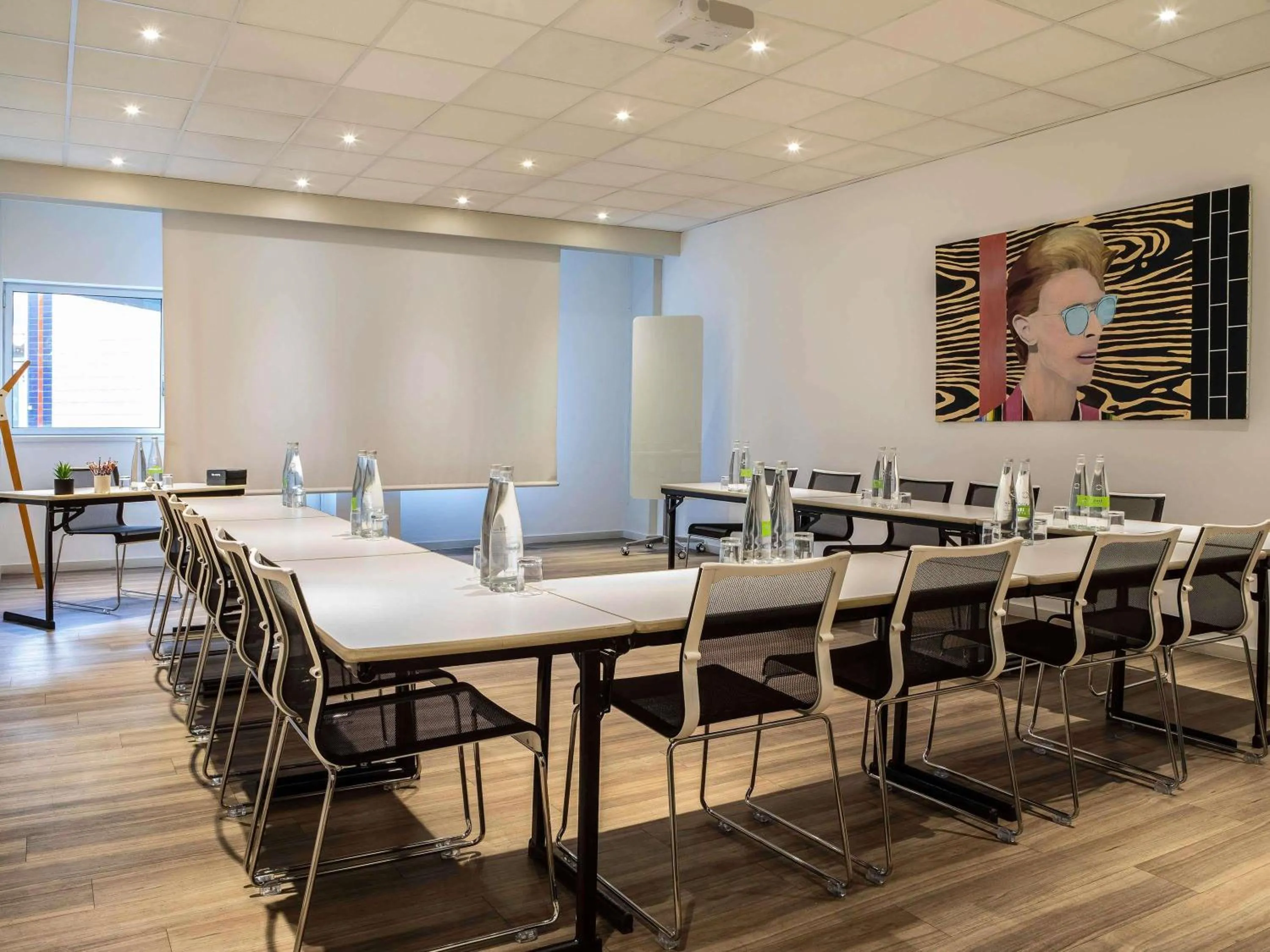 Meeting/conference room in ibis Styles Paris Bercy