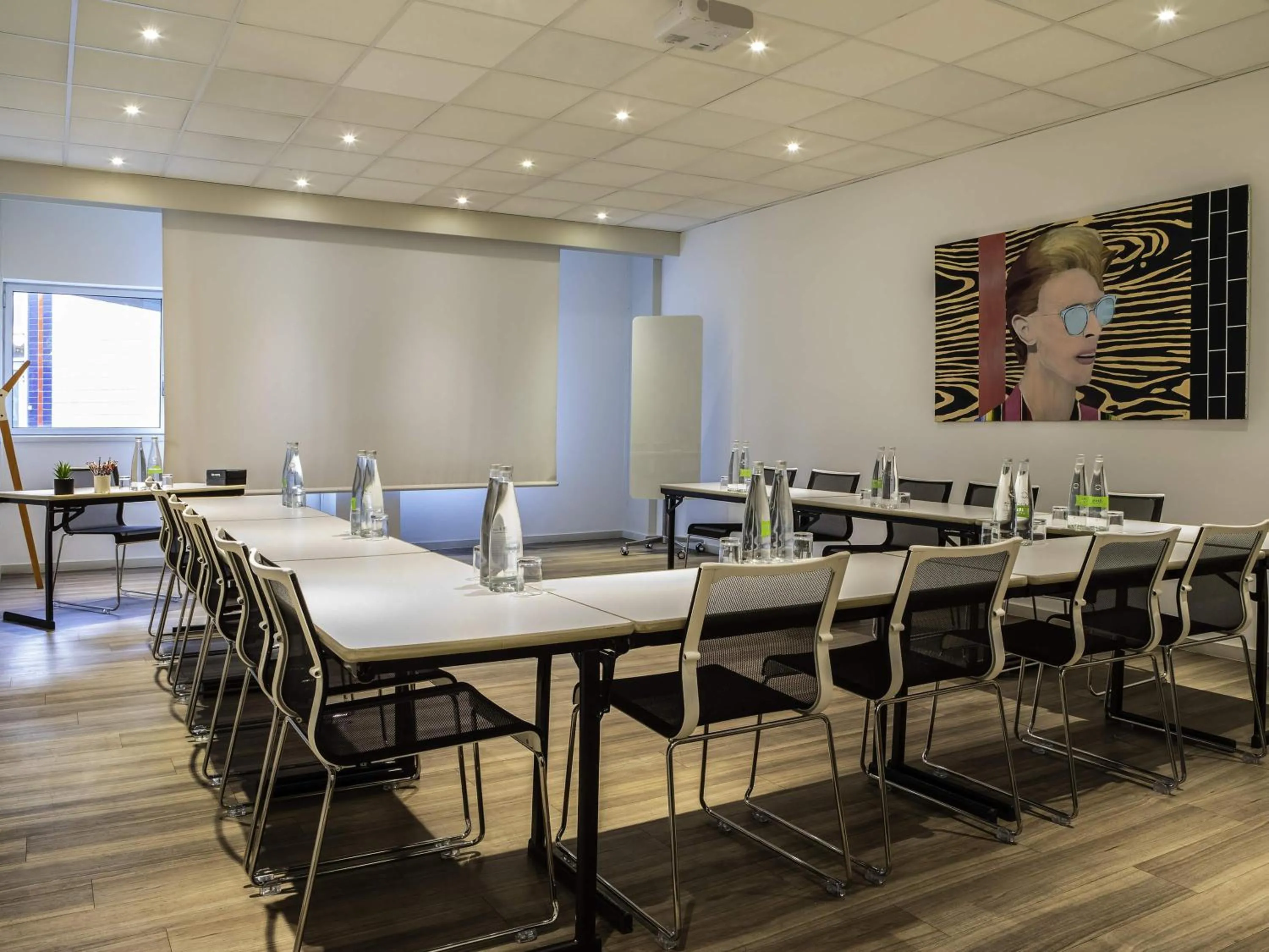 Meeting/conference room in ibis Styles Paris Bercy