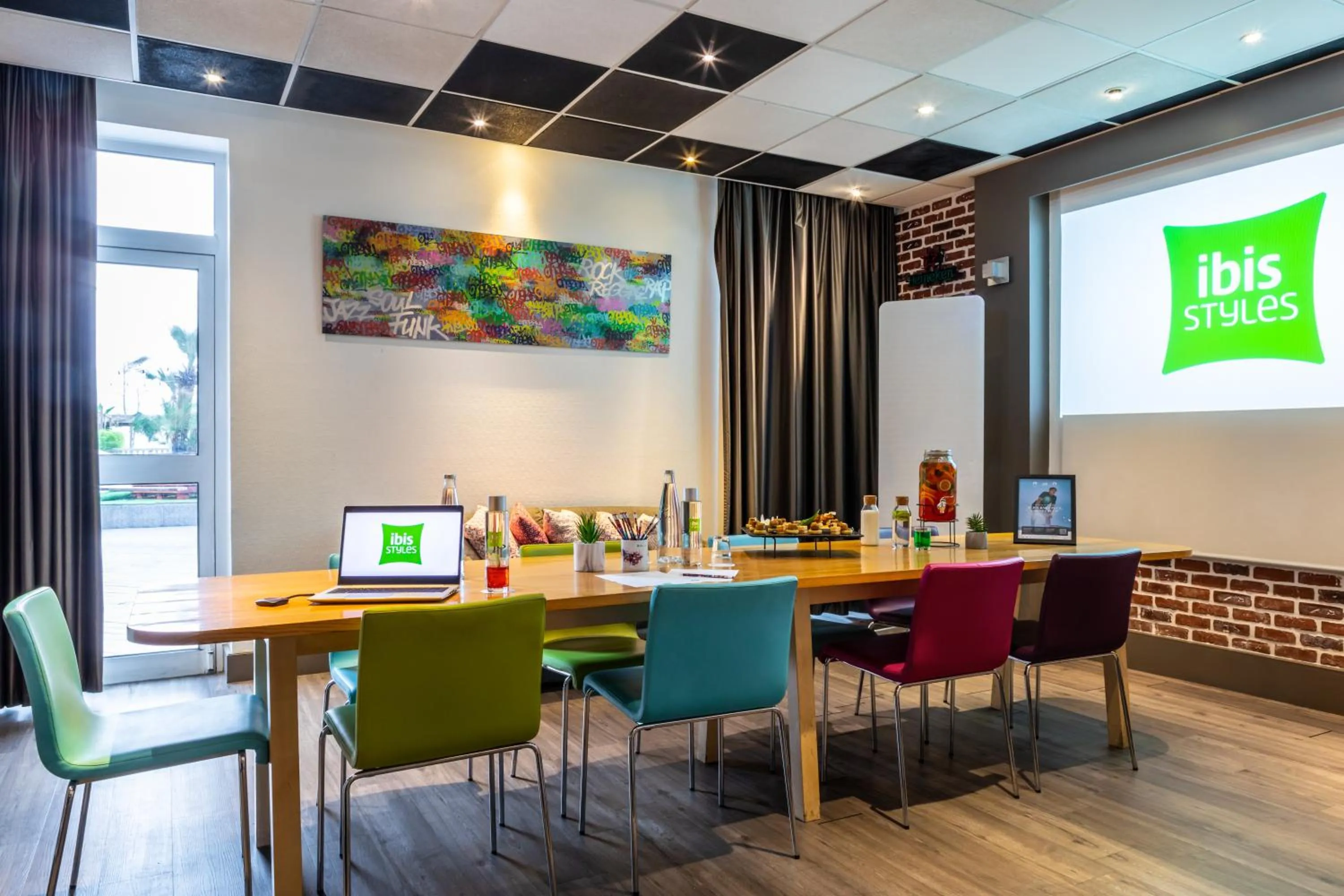 Meeting/conference room in ibis Styles Paris Bercy