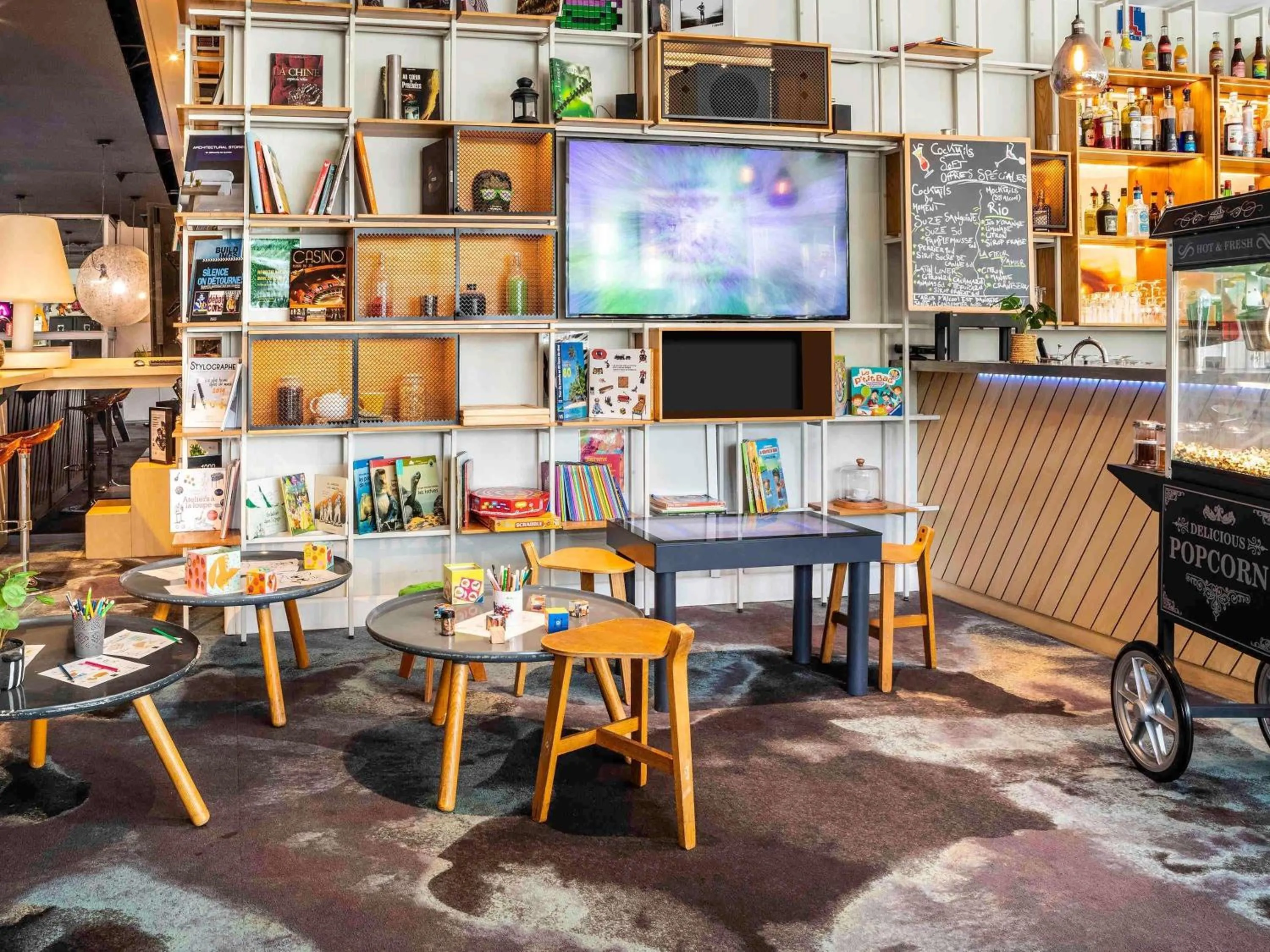 Property building in ibis Styles Paris Bercy