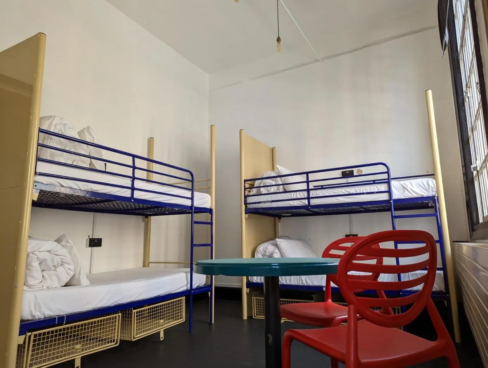 Bedroom, Bed in Rock n Bowl