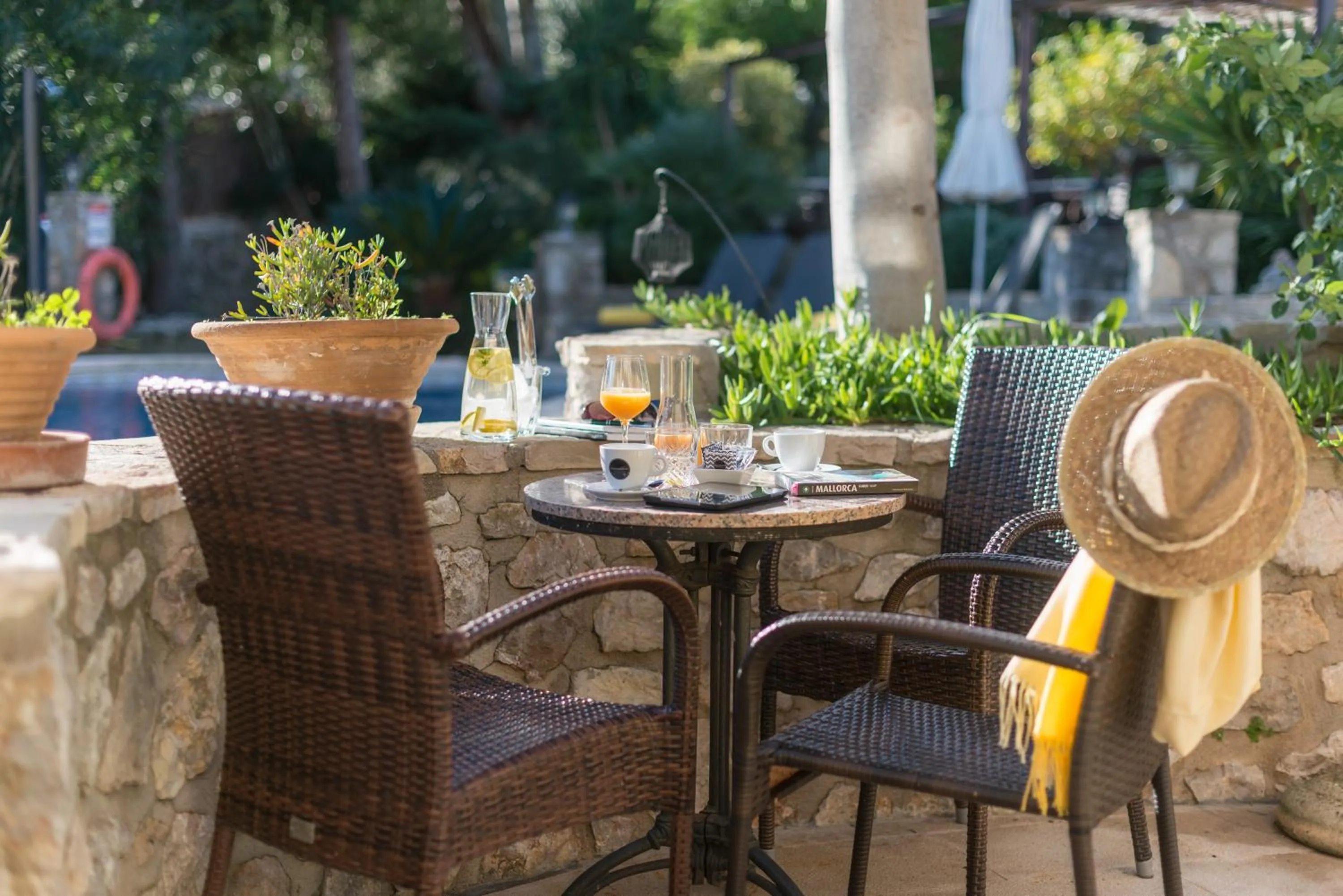 Restaurant/places to eat in New Can Furios Hotel by Can Calco Hotels