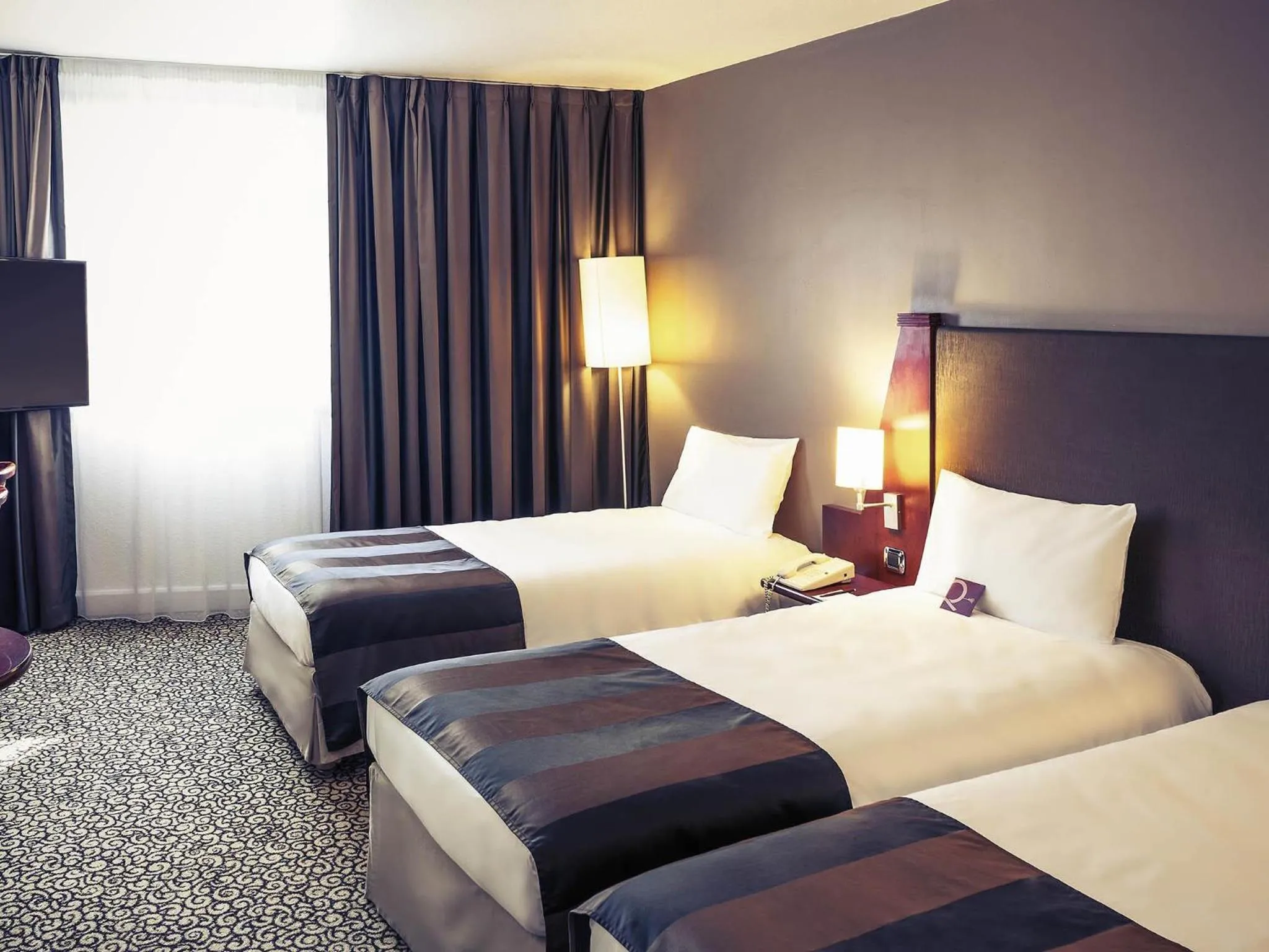 Bedroom, Bed in Mercure Paris Val de Fontenay