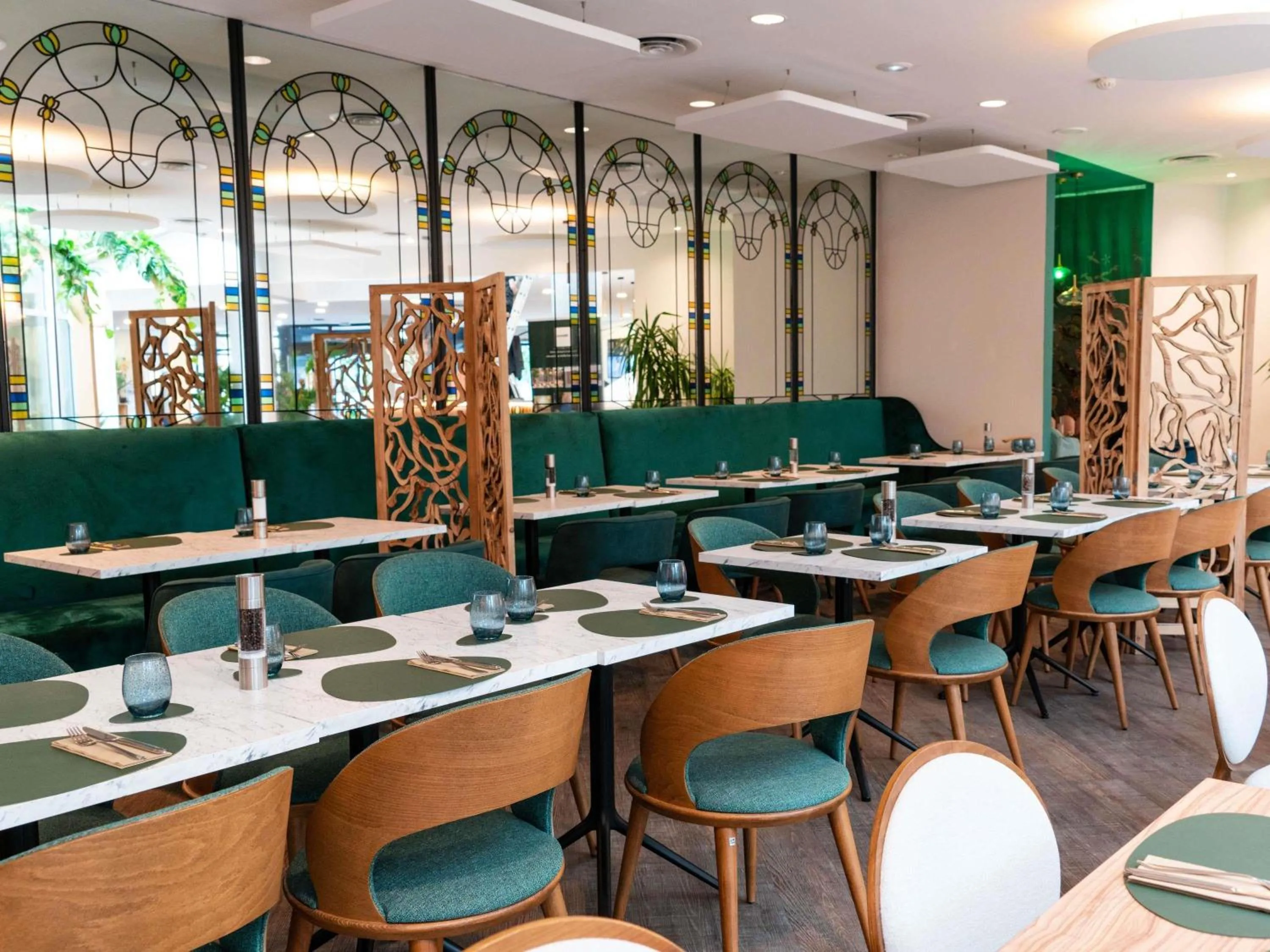 Property building in Mercure Paris Val de Fontenay