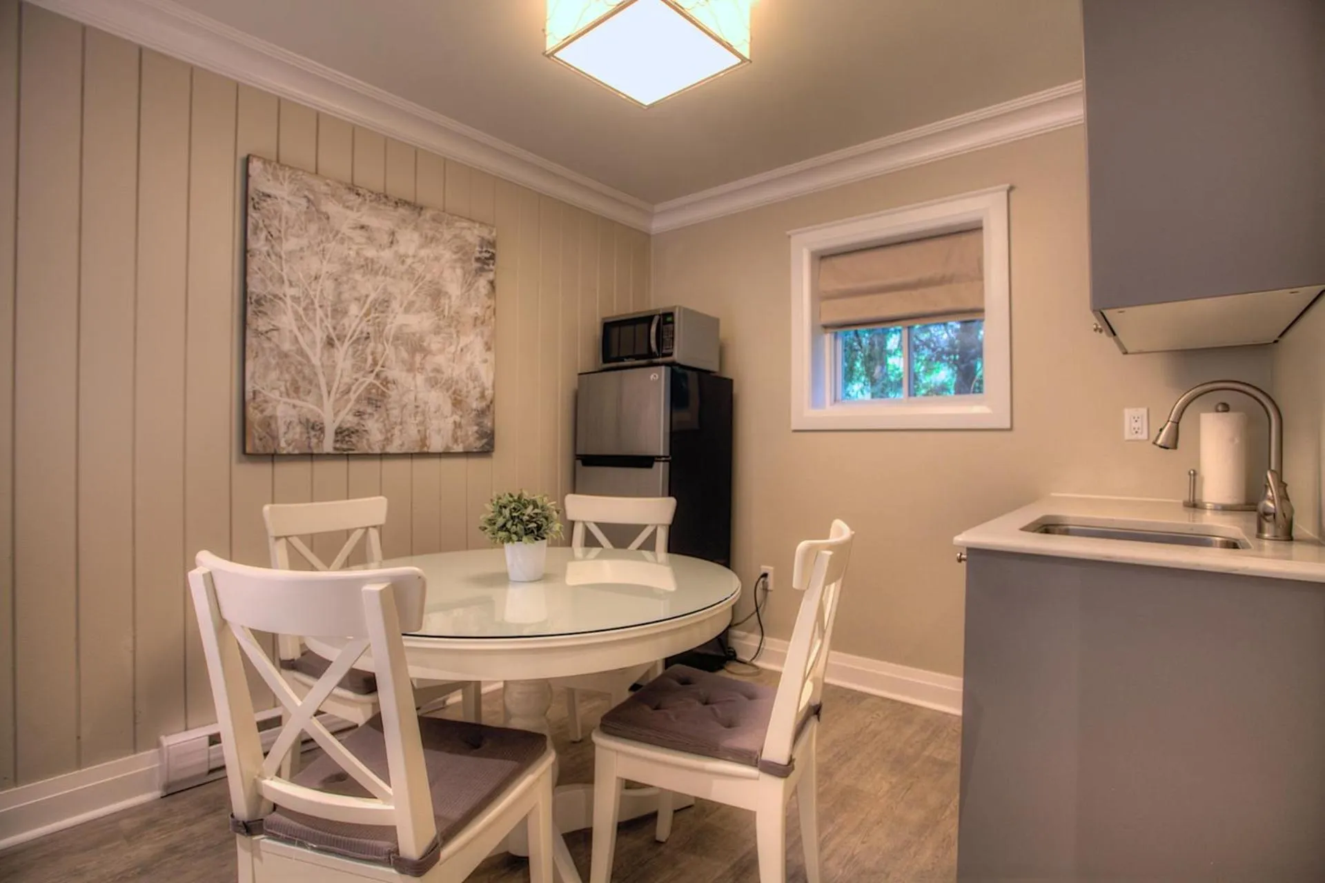 Kitchen or kitchenette in Somerset Lakeside Resort