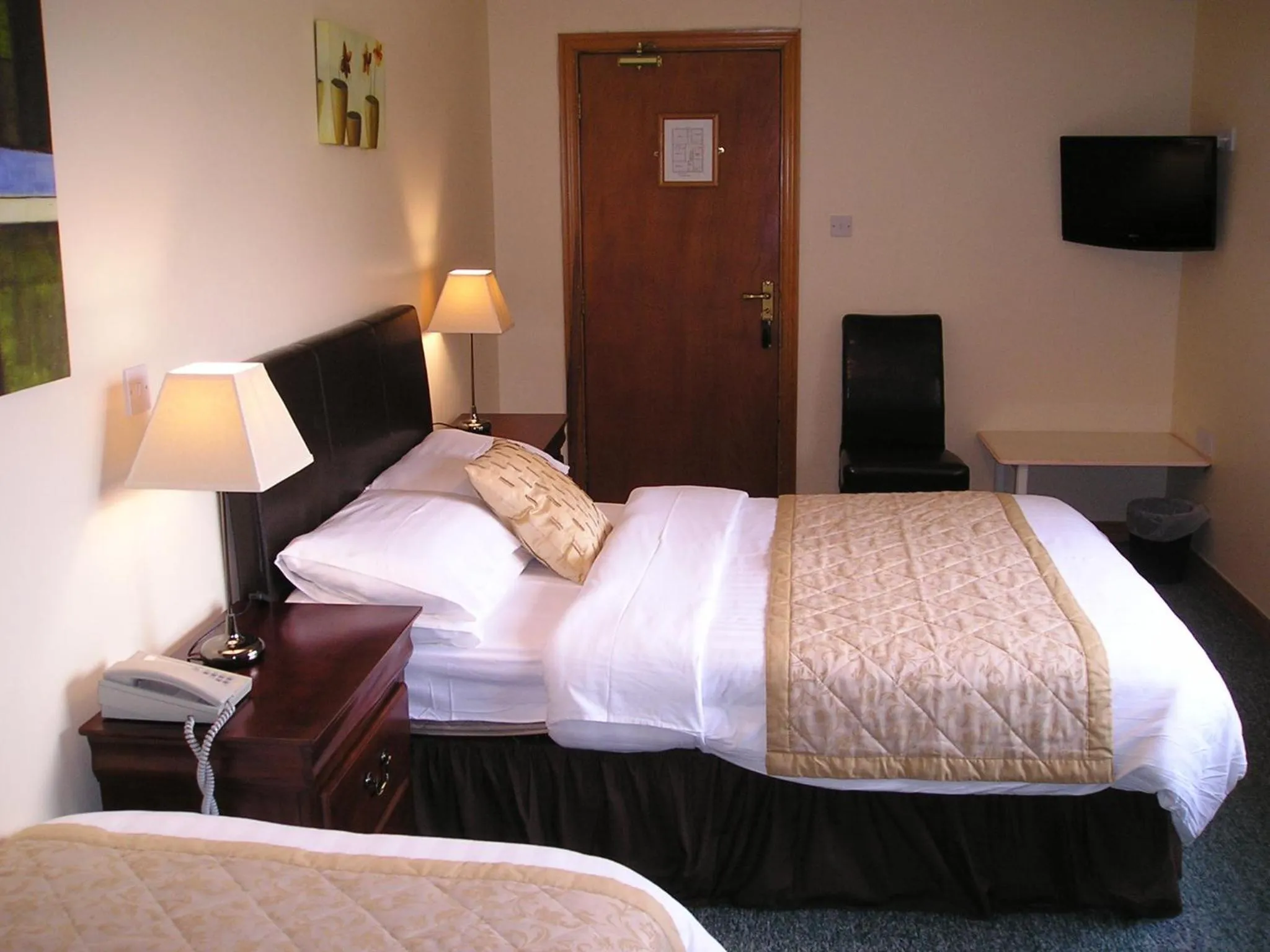 Photo of the whole room, Bed in Mountain View Guesthouse