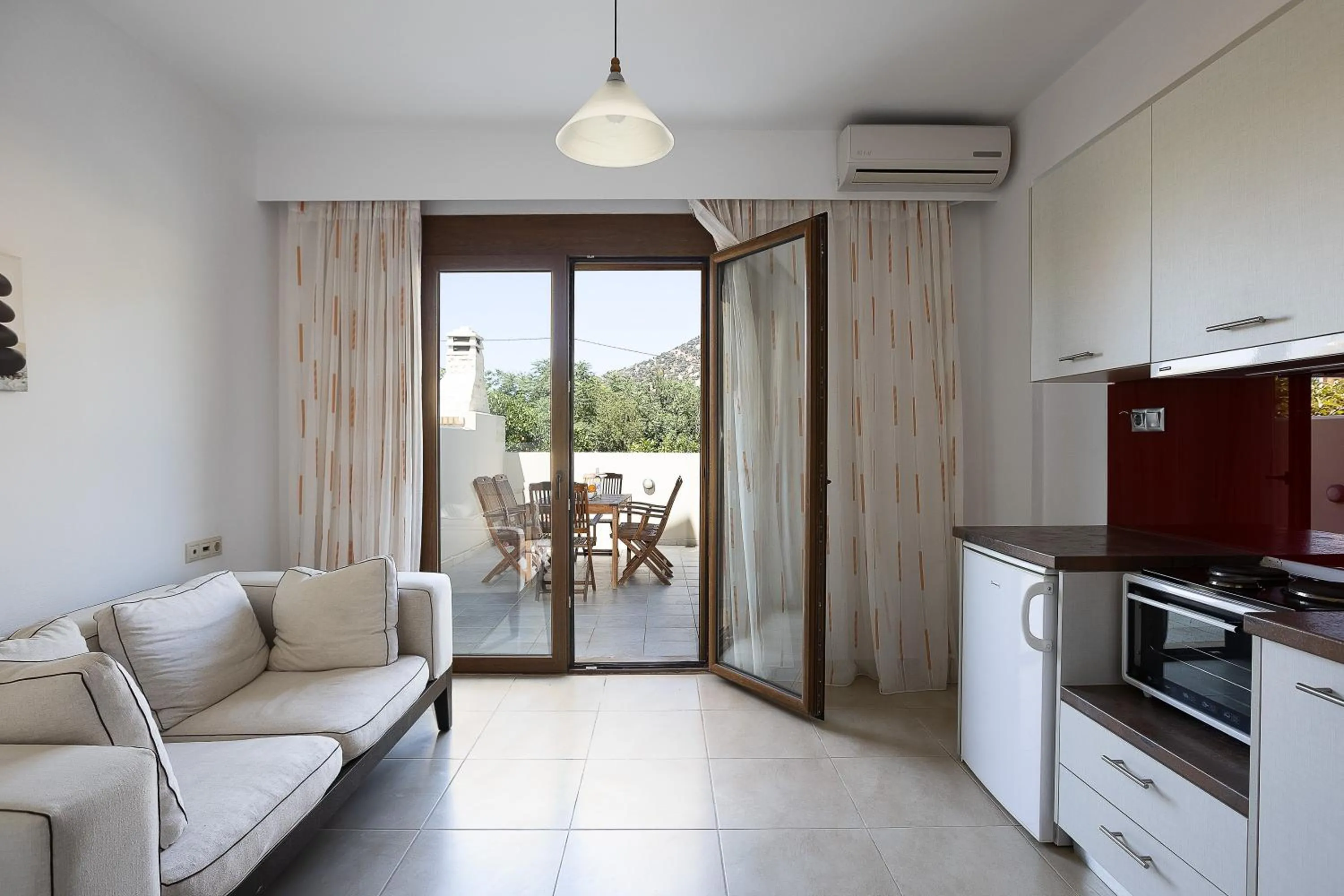 Living room in Pantheon Villas & Suites