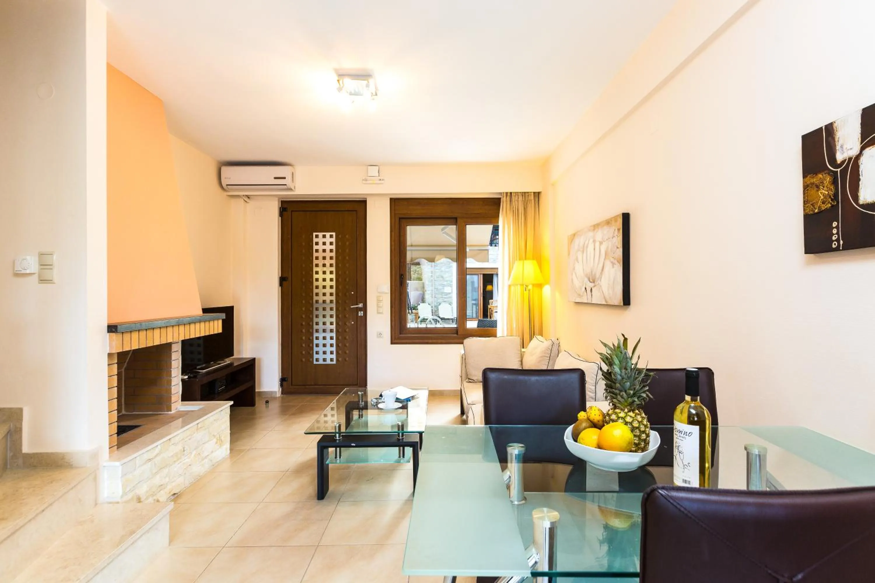 Seating area in Pantheon Villas & Suites