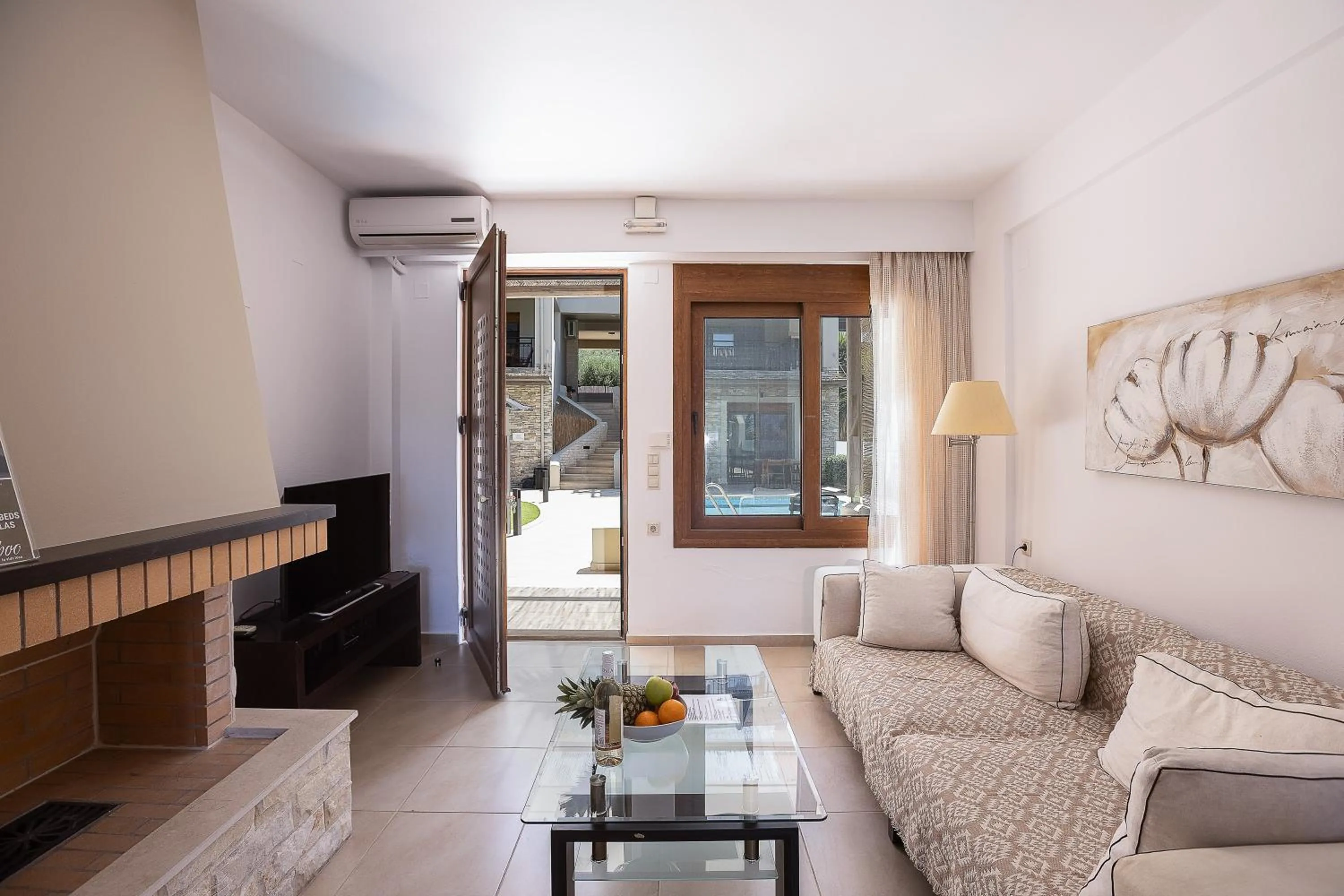 Living room in Pantheon Villas & Suites