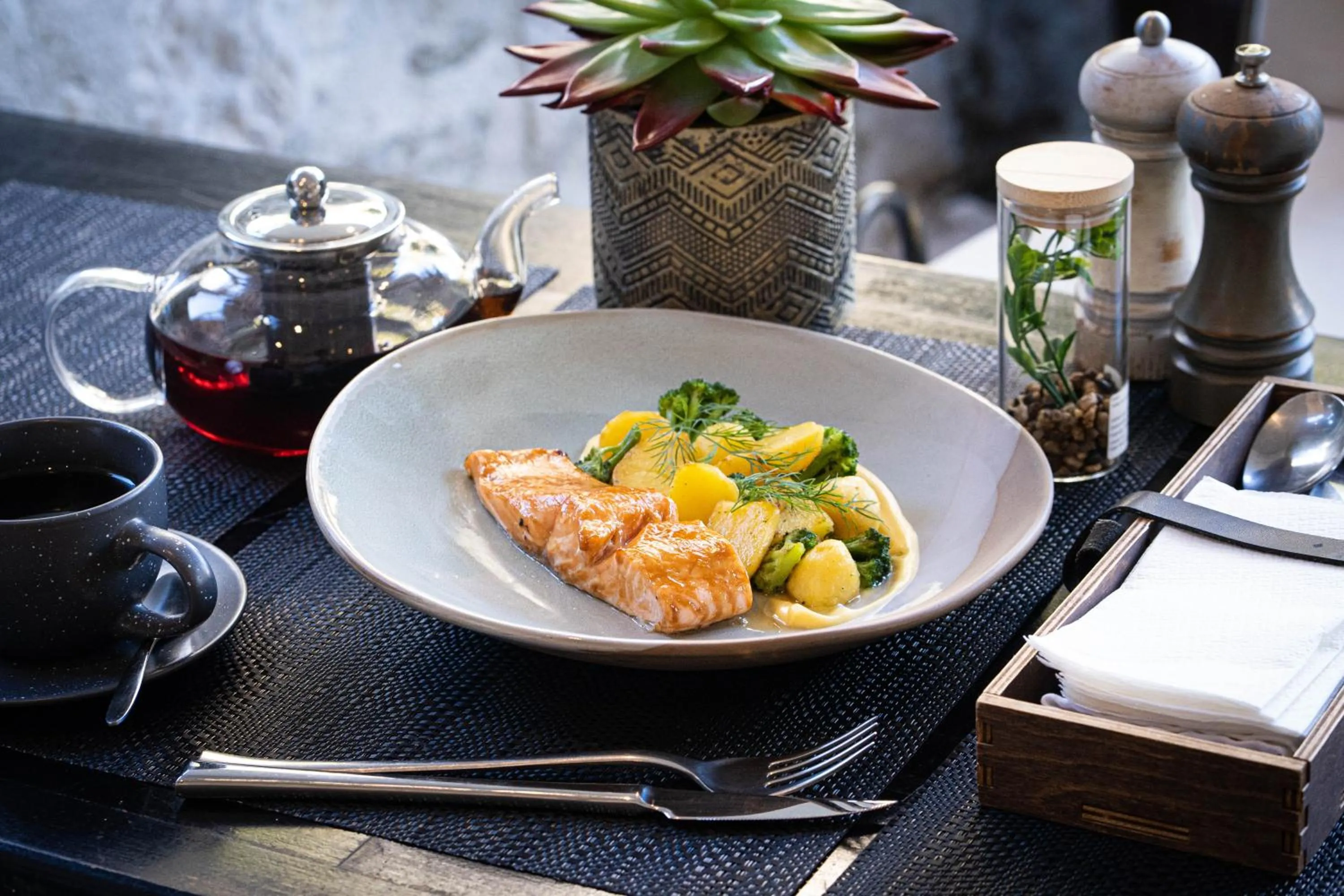 Restaurant/places to eat in Carrubba