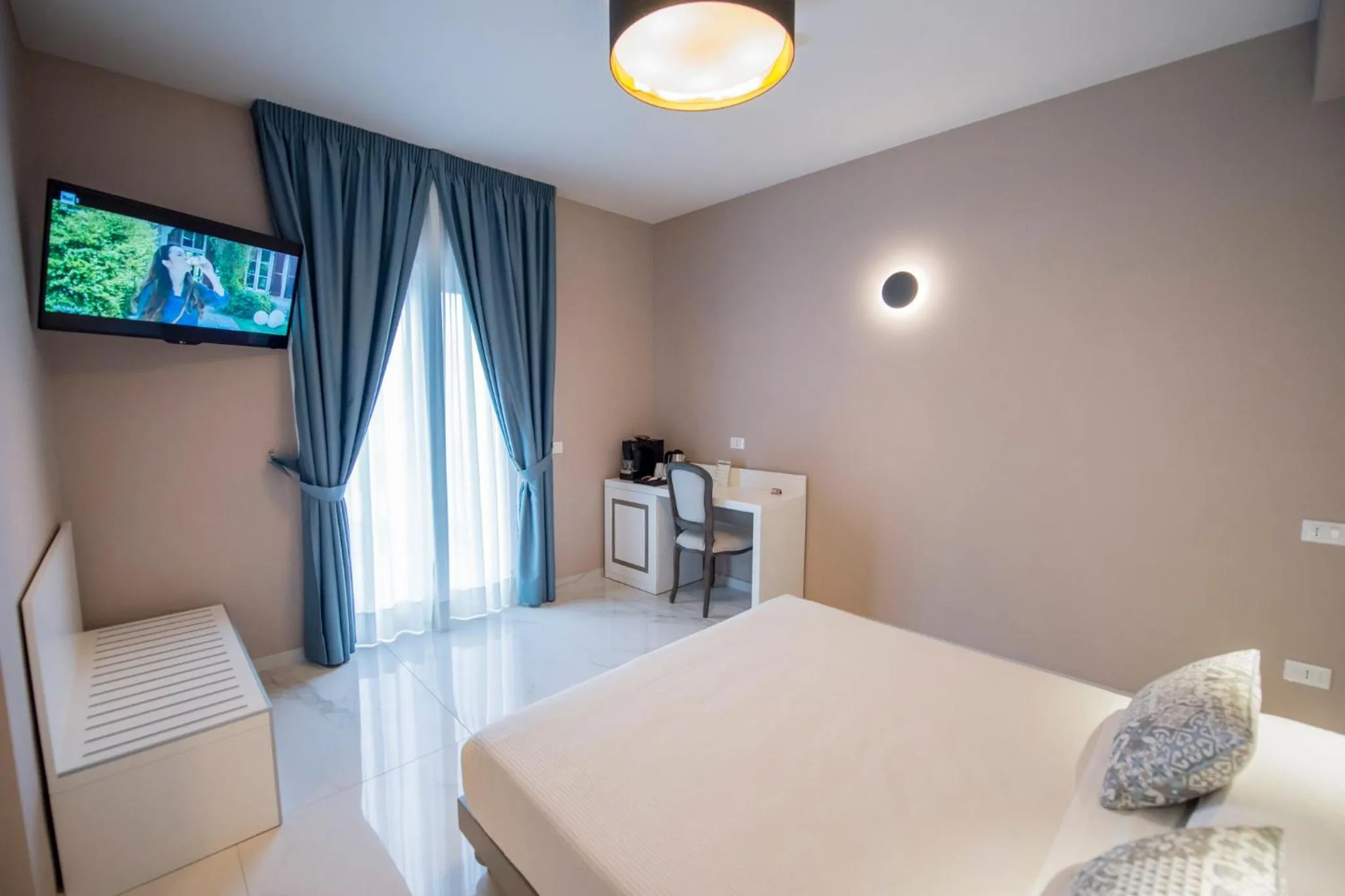 Photo of the whole room, Bed in Milazzo Aeolian Sea Port B&B