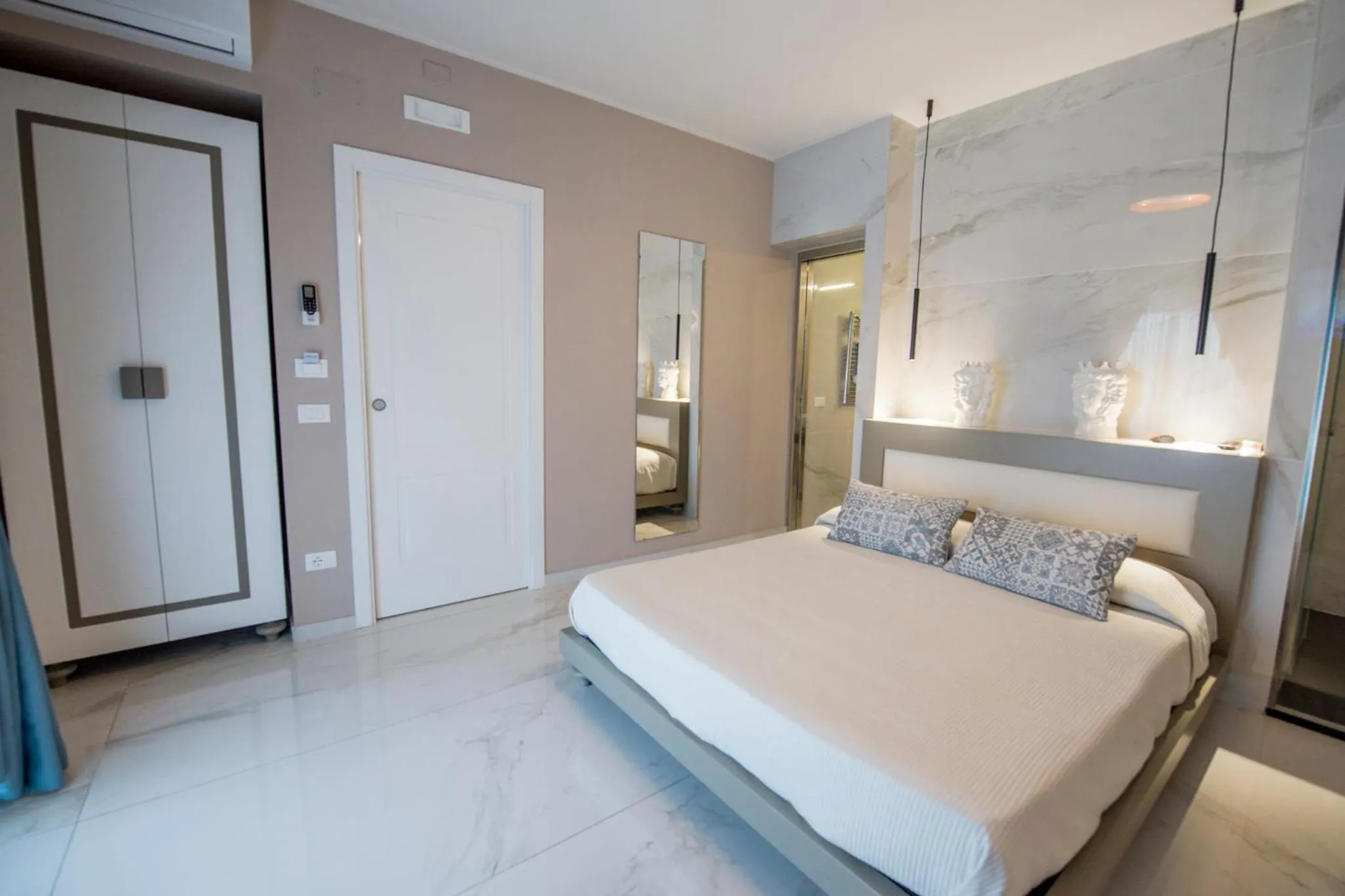 Photo of the whole room, Bed in Milazzo Aeolian Sea Port B&B