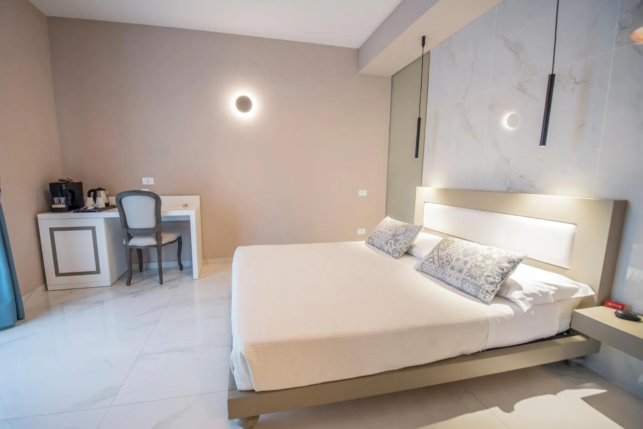 Photo of the whole room, Bed in Milazzo Aeolian Sea Port B&B