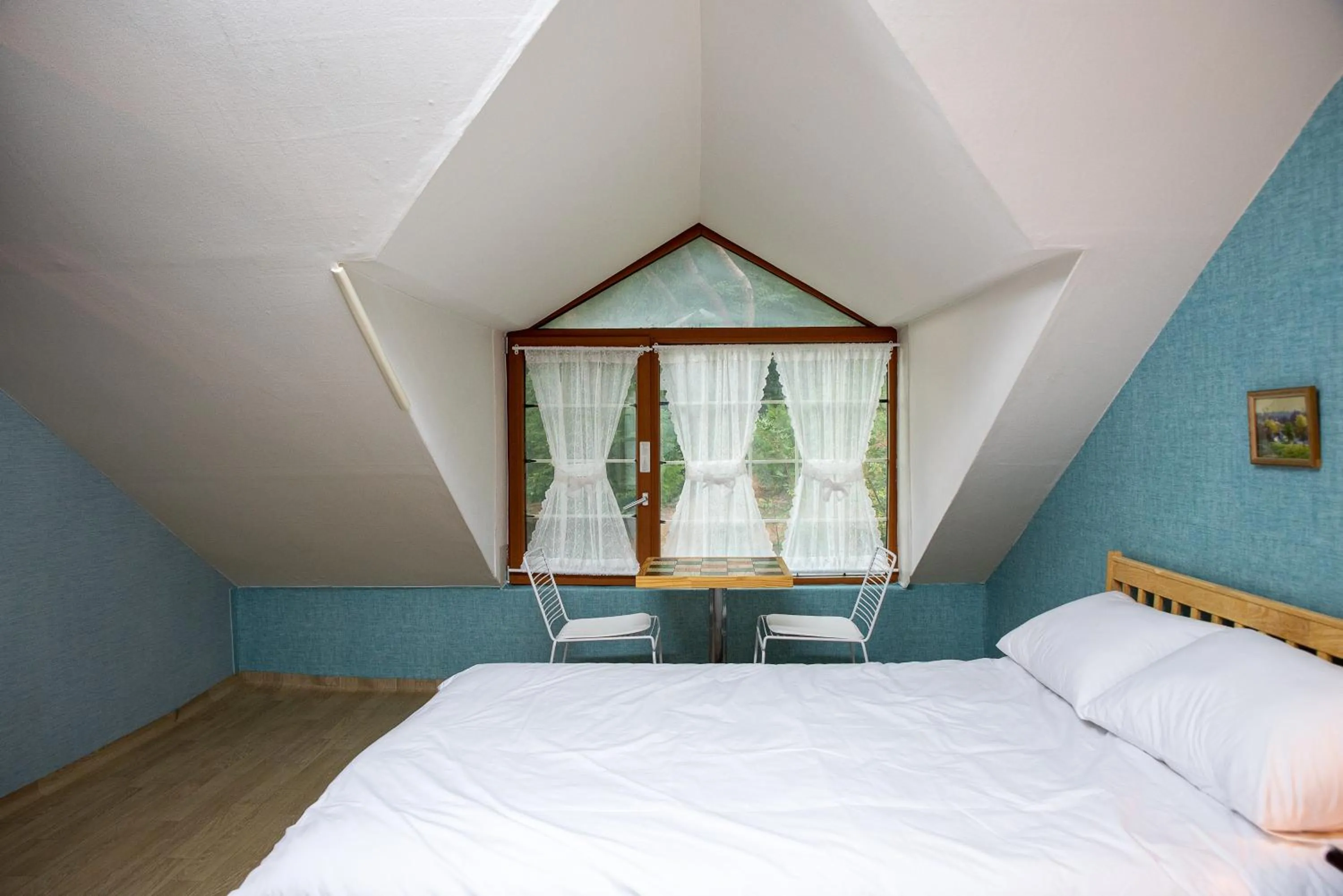 Bed in The Hyu Largo