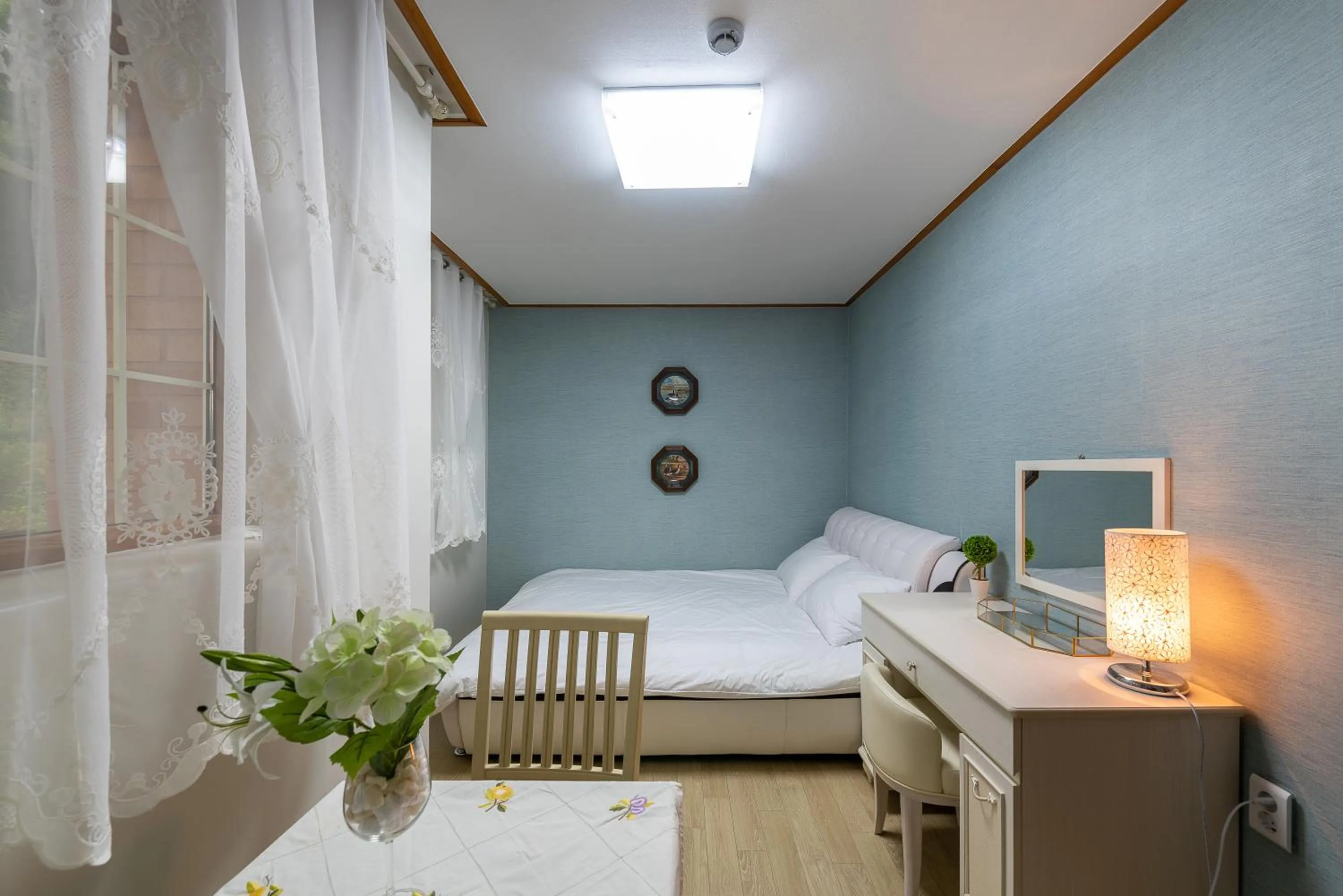 Bed in The Hyu Largo