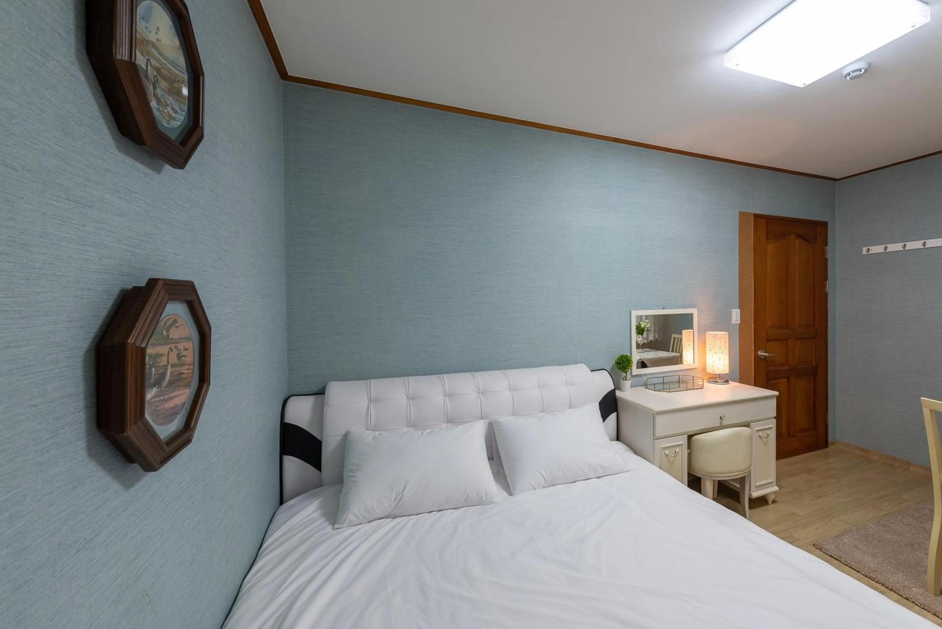 Bed in The Hyu Largo