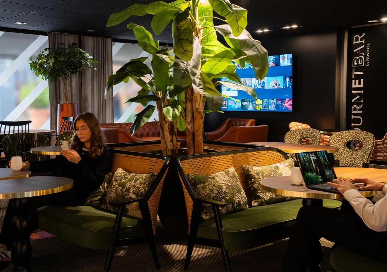 Restaurant/places to eat in Novotel Metz Centre