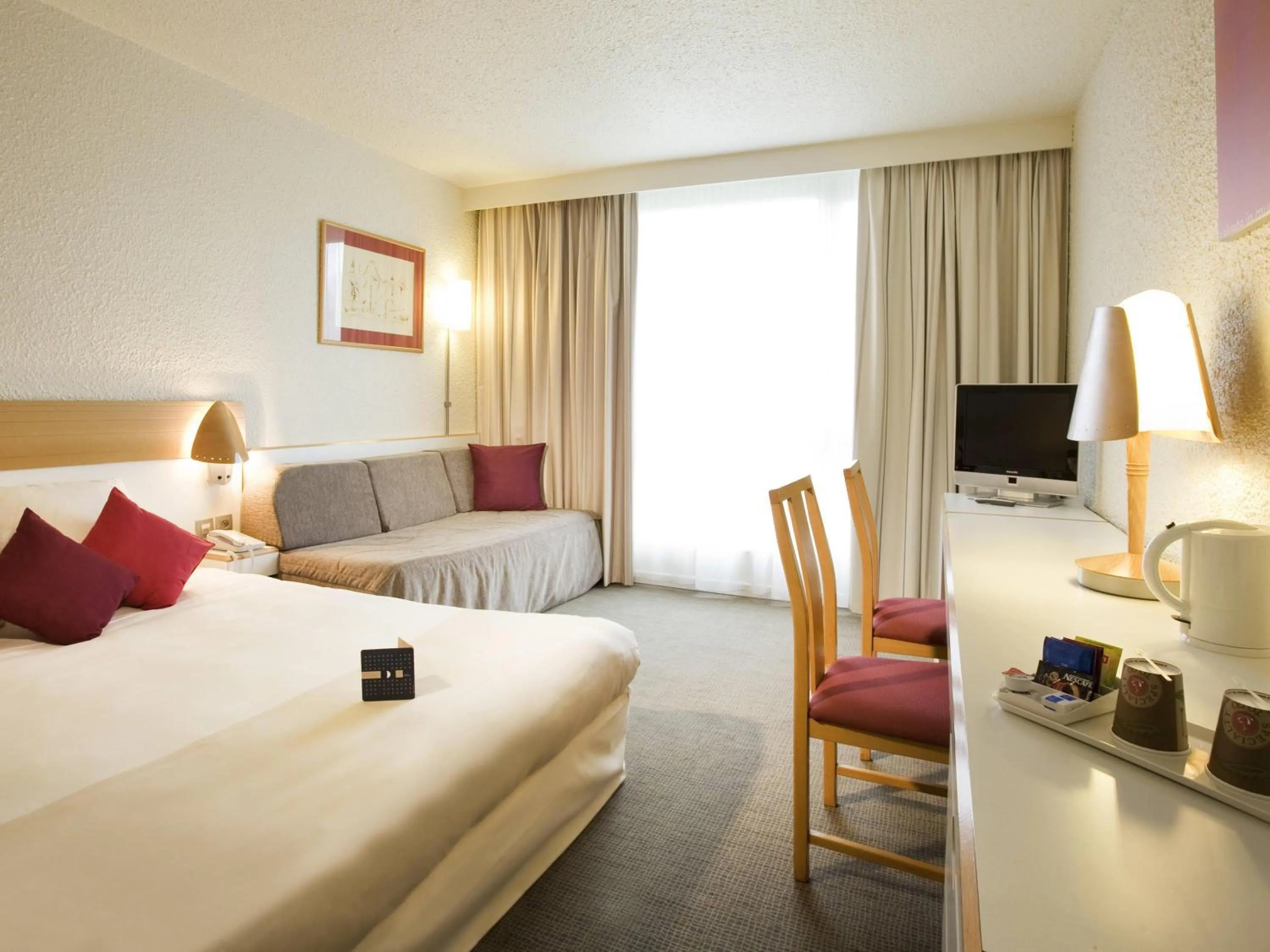 Bedroom, Bed in Novotel Metz Centre