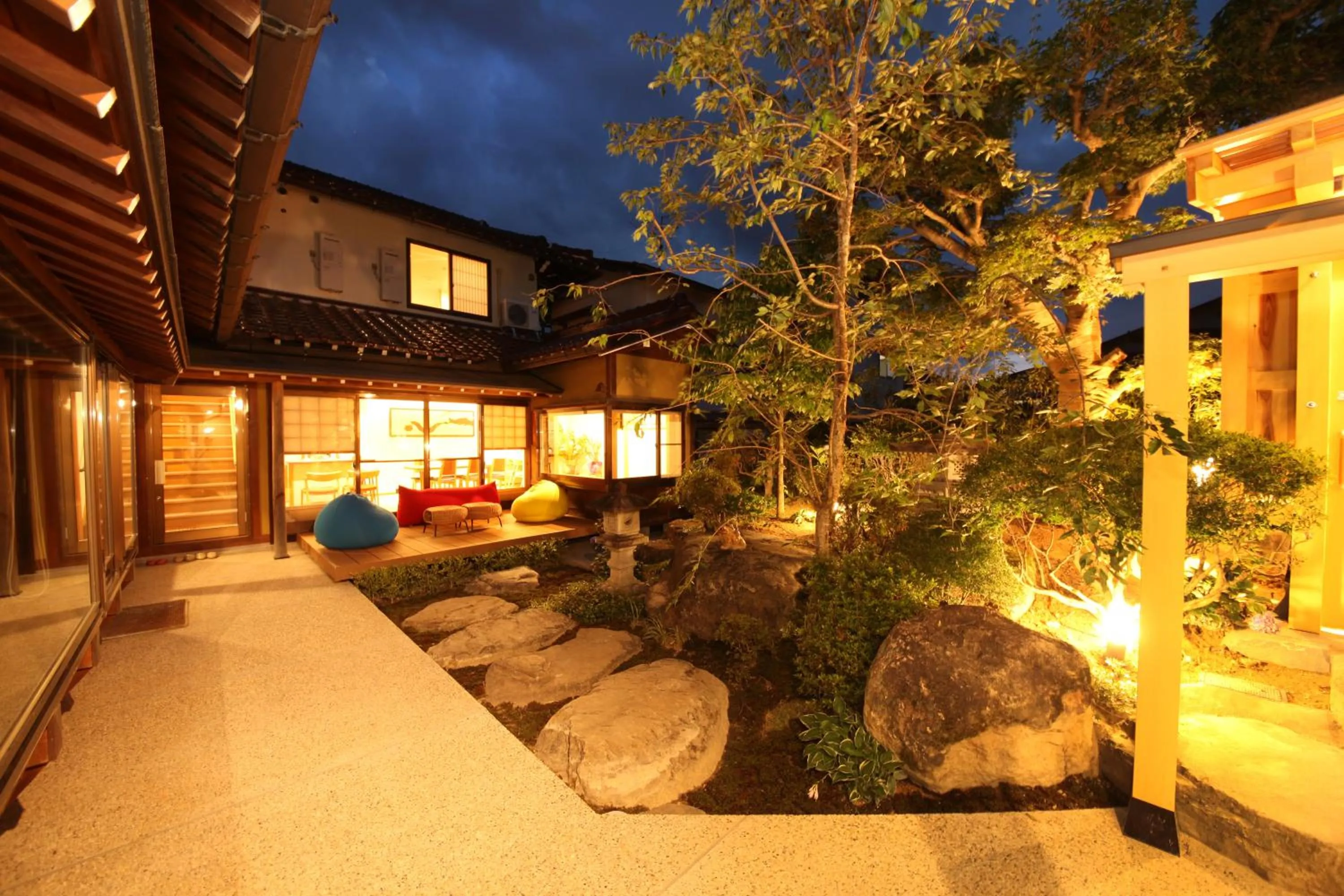 Night in Ichinomatsu Japanese Modern Hotel