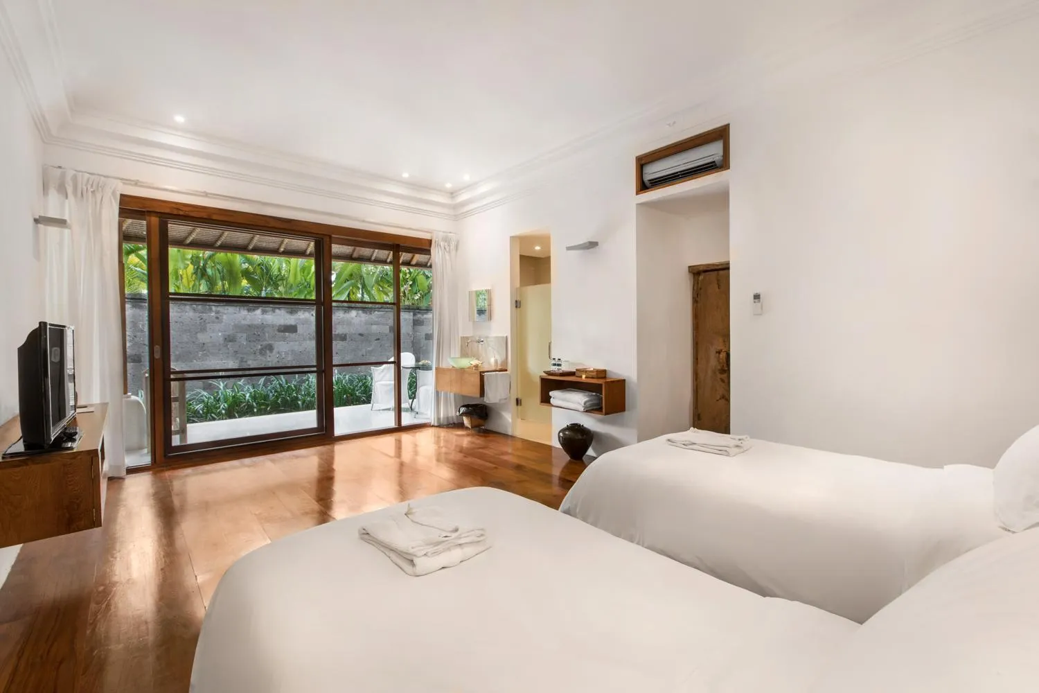 Photo of the whole room, Bed in Villa Wantilan Putih