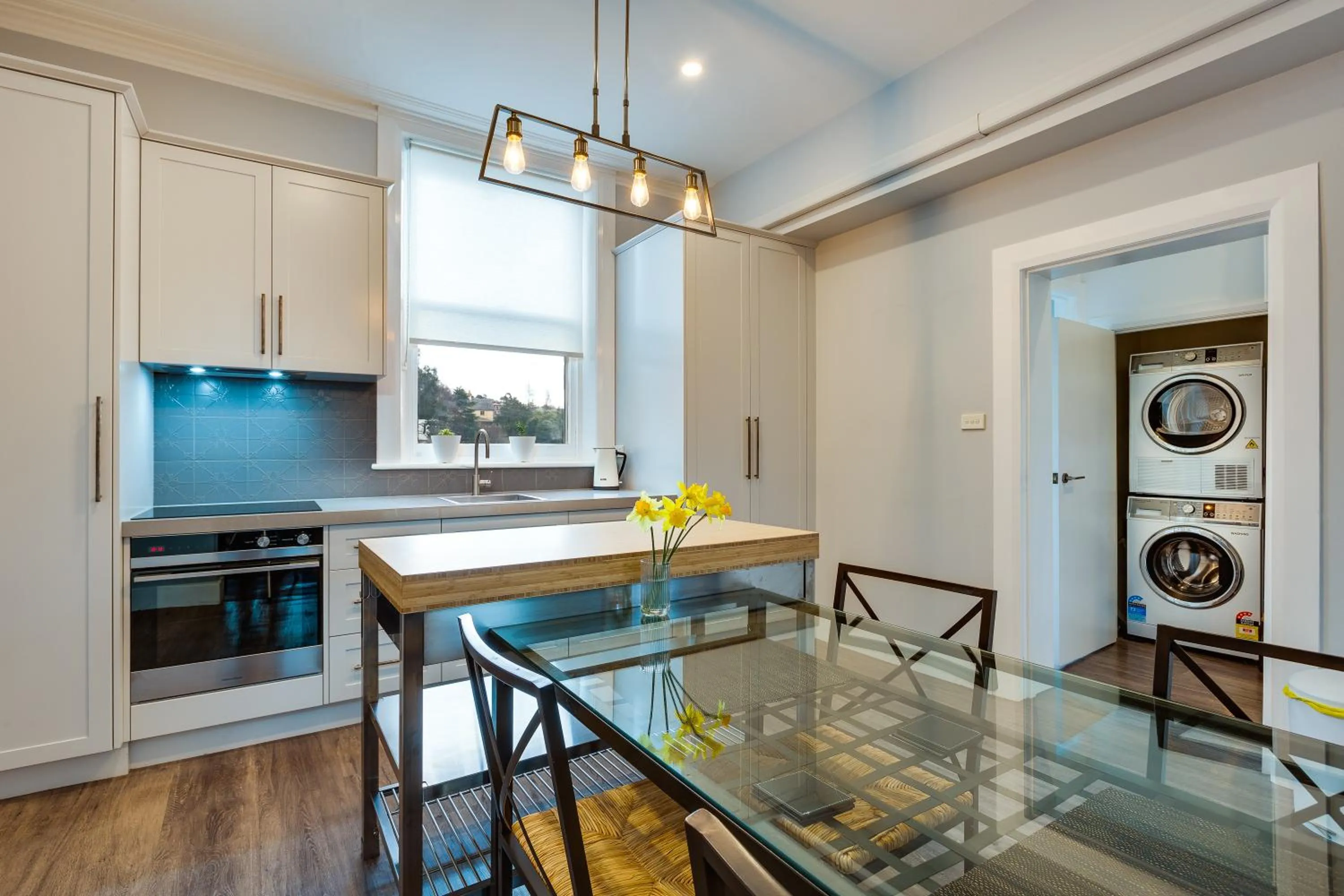 Kitchen or kitchenette in City Retreat Hobart