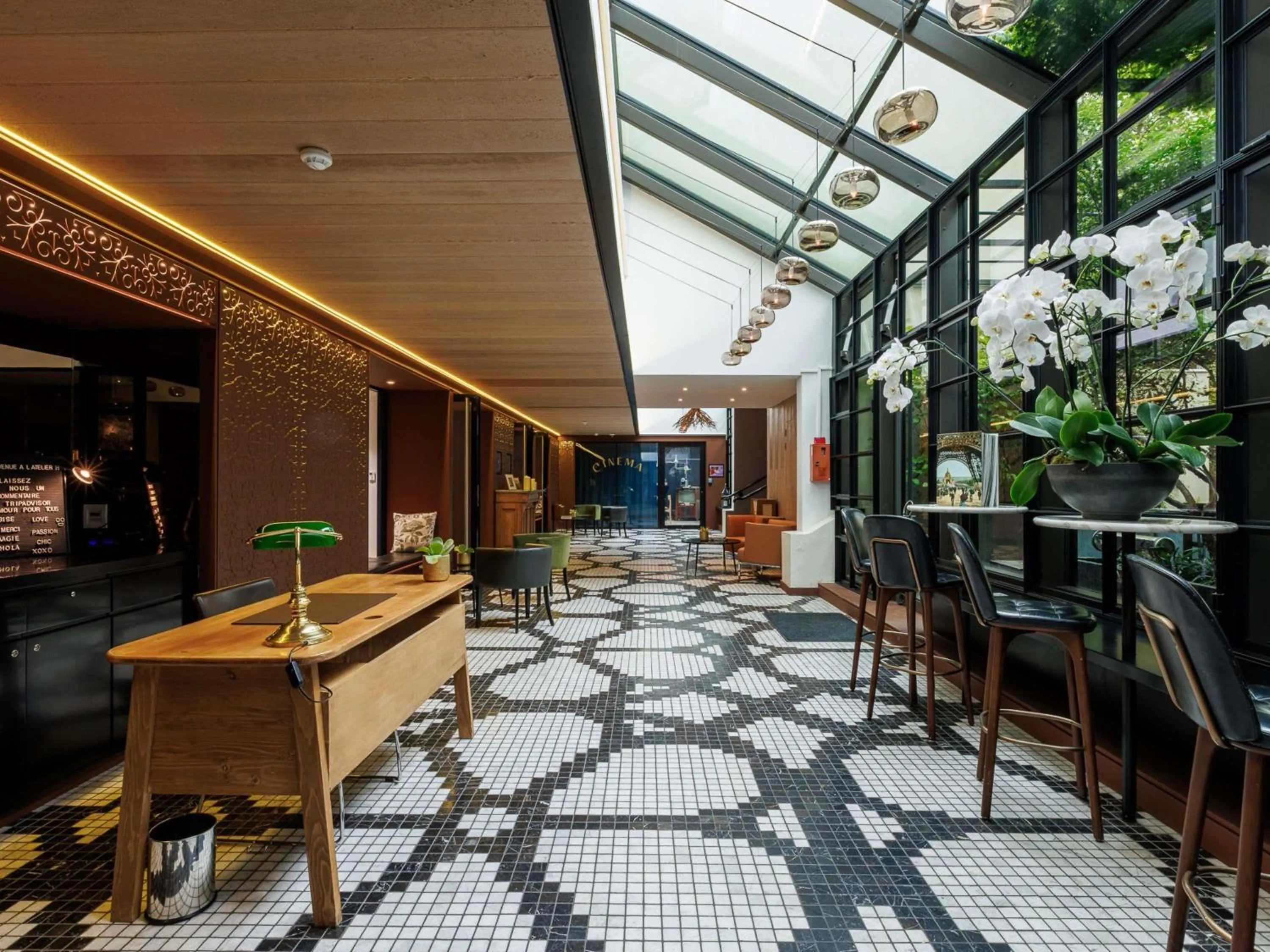 Property building in Novotel Paris Les Halles