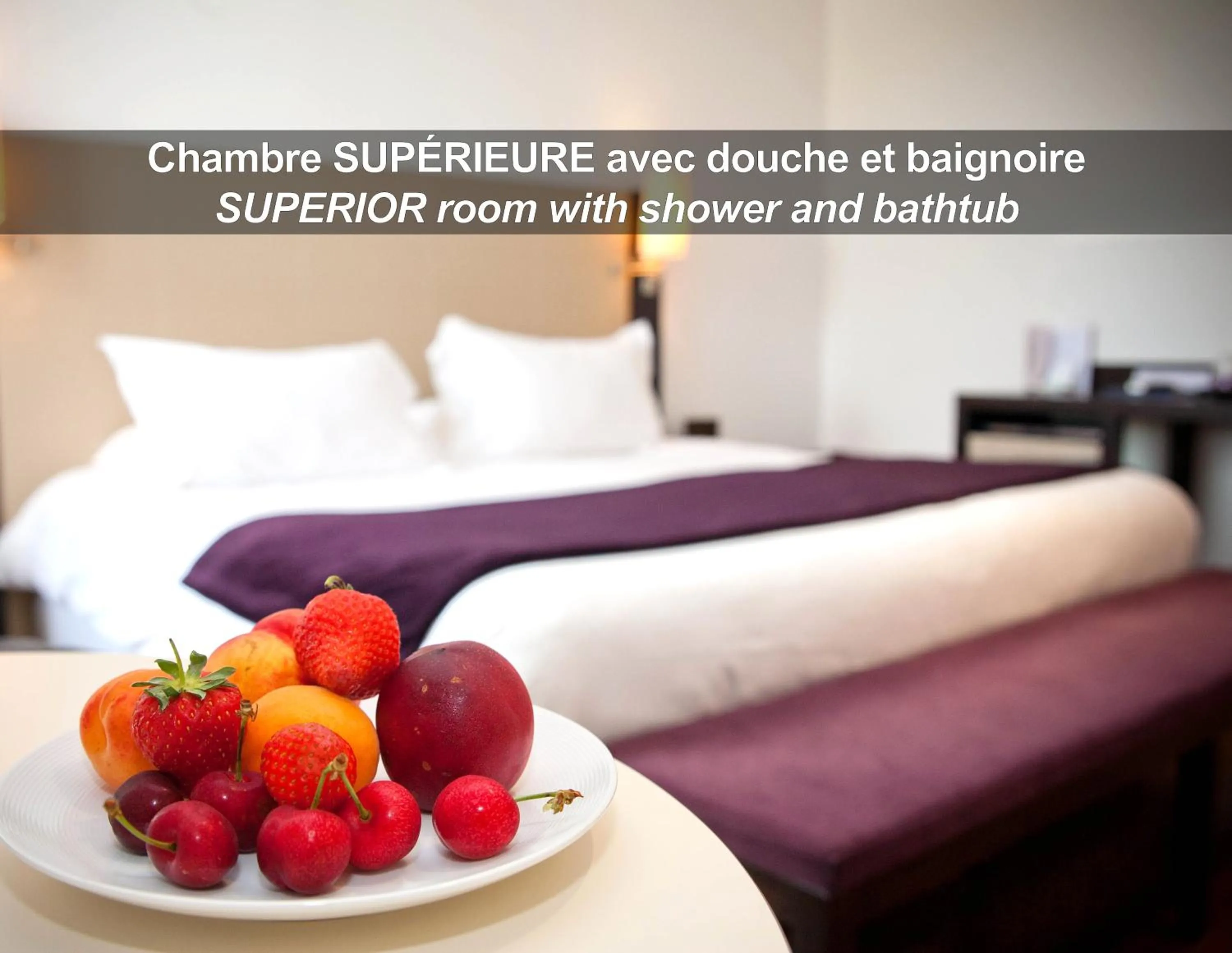 Bed in HÔTEL LA FERME DE BOURRAN - RODEZ - parking privé, soirée étape, bornes voitures électriques