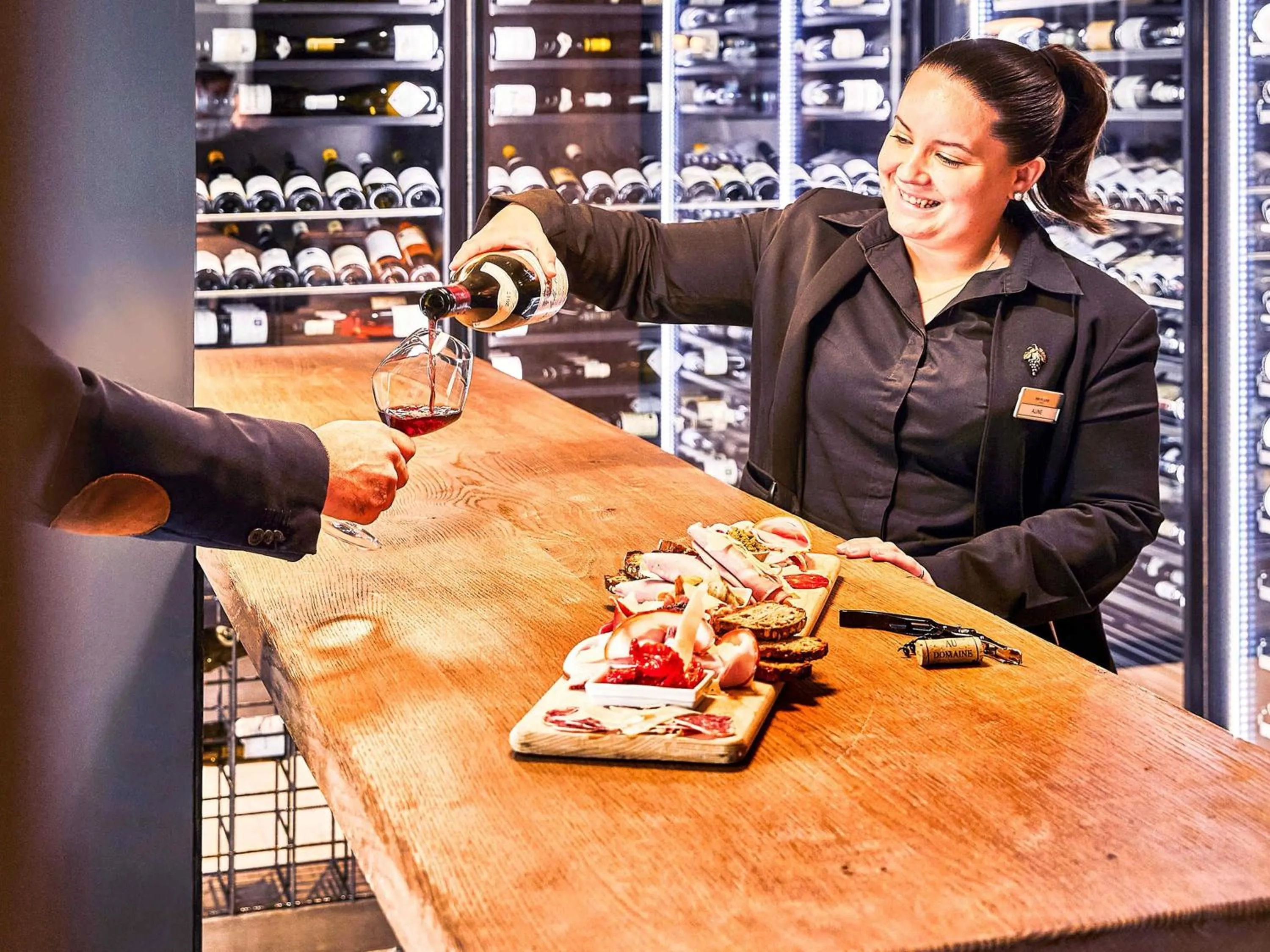 Lounge or bar in Mercure Beaune Centre