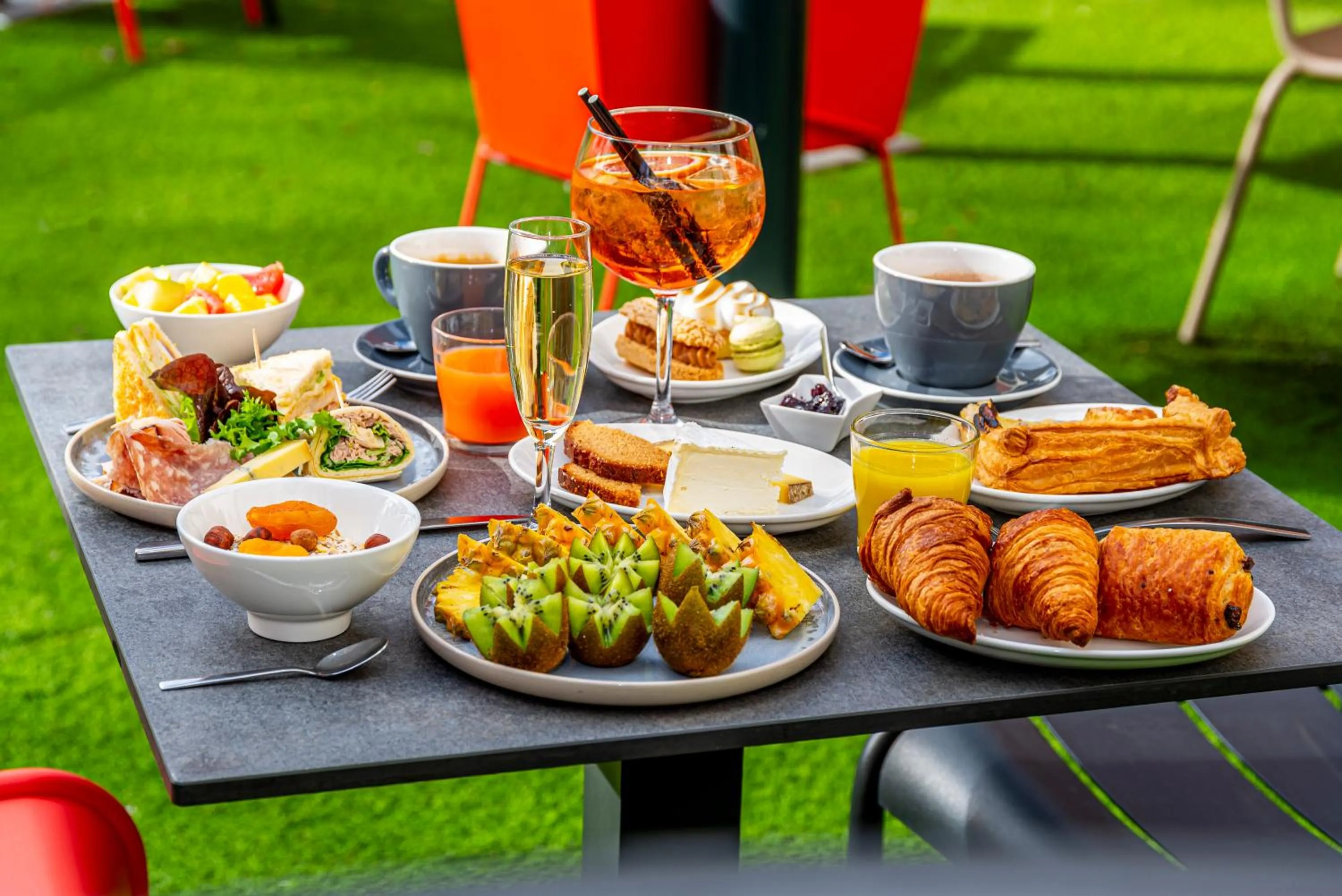 Patio in Mercure Beaune Centre