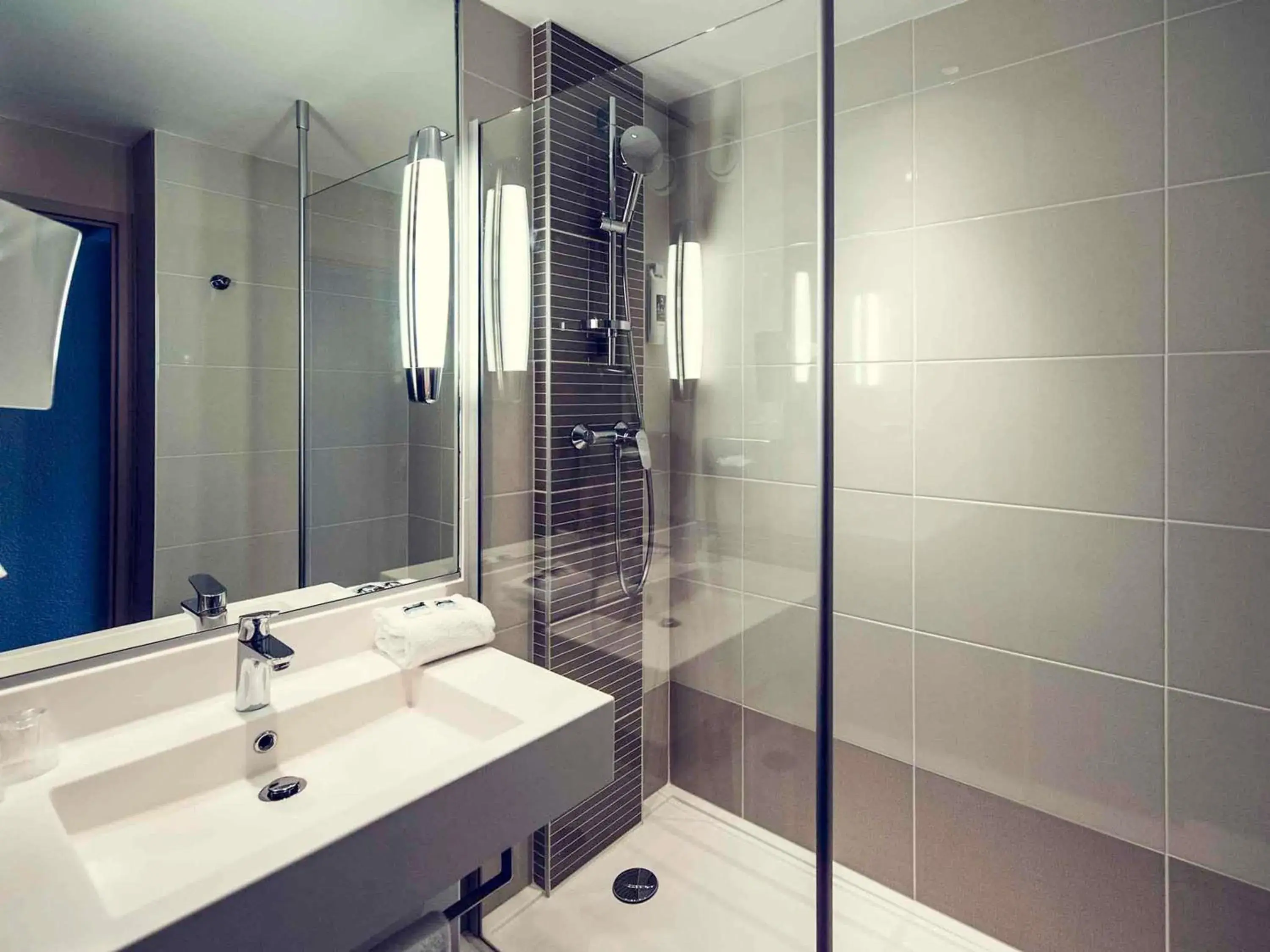 Classic Double Room in Mercure Beaune Centre Classic Double Room in Mercure Beaune Centre