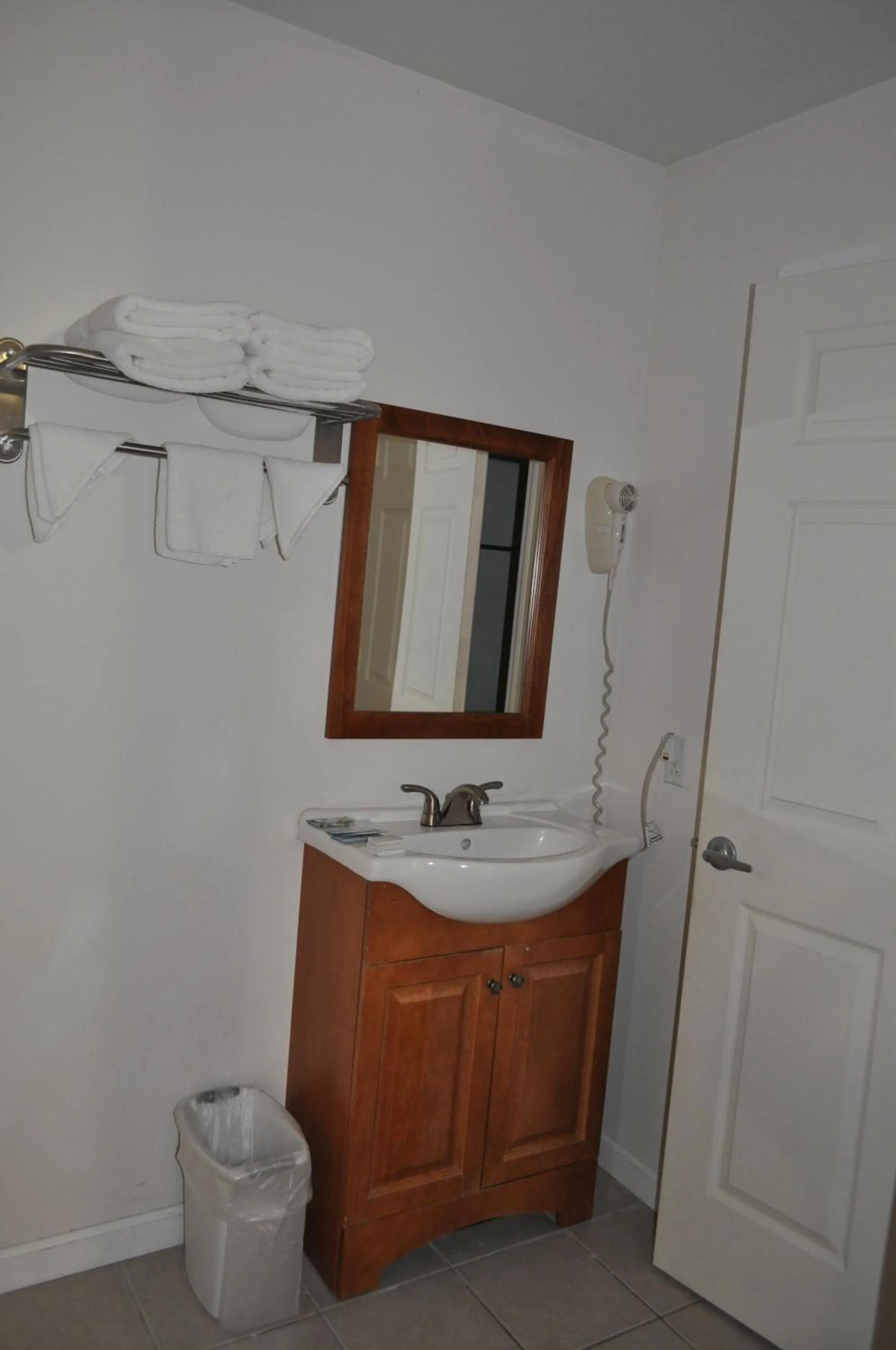 Bathroom in At 9 Motel