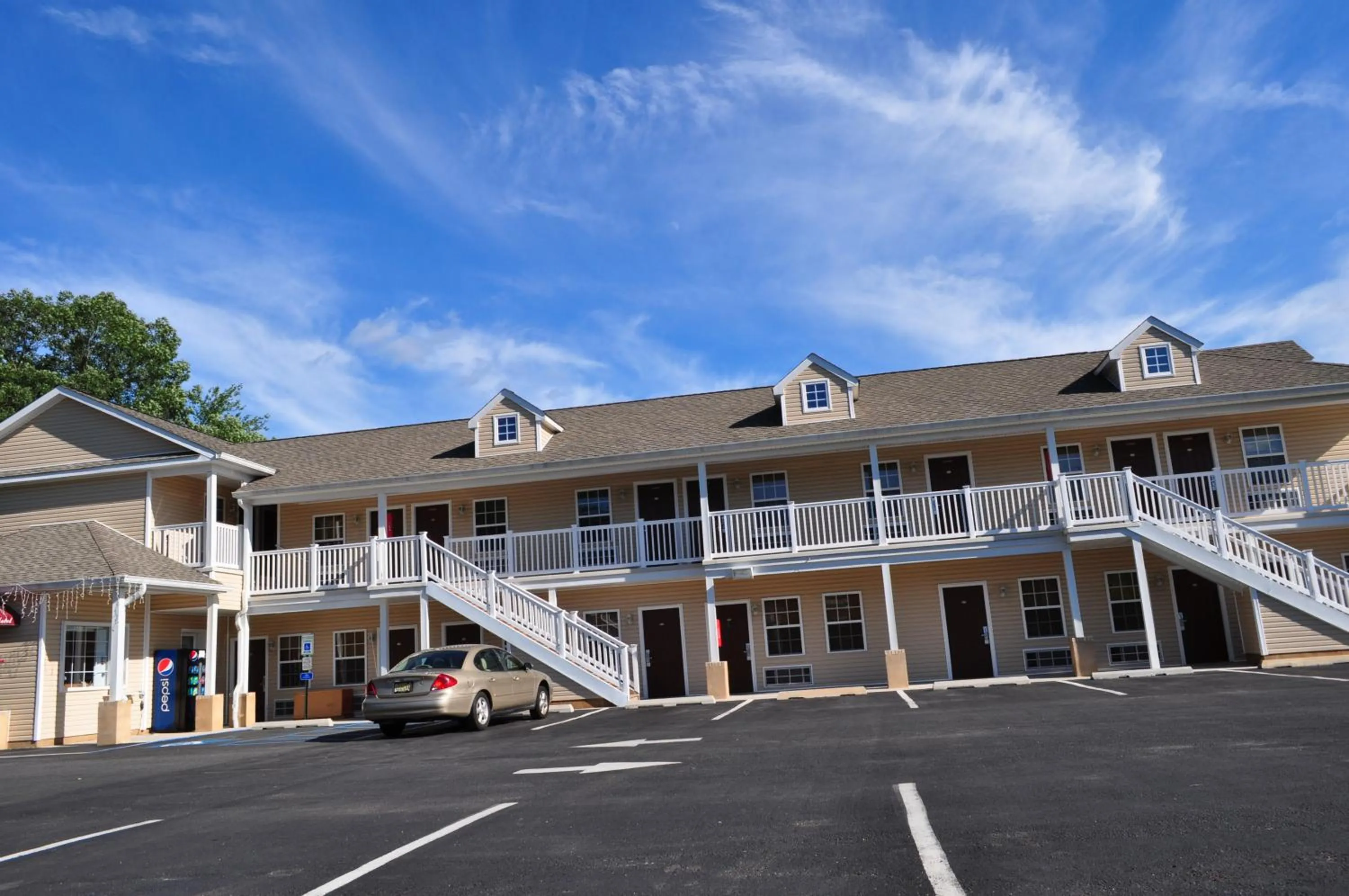 Property building in At 9 Motel