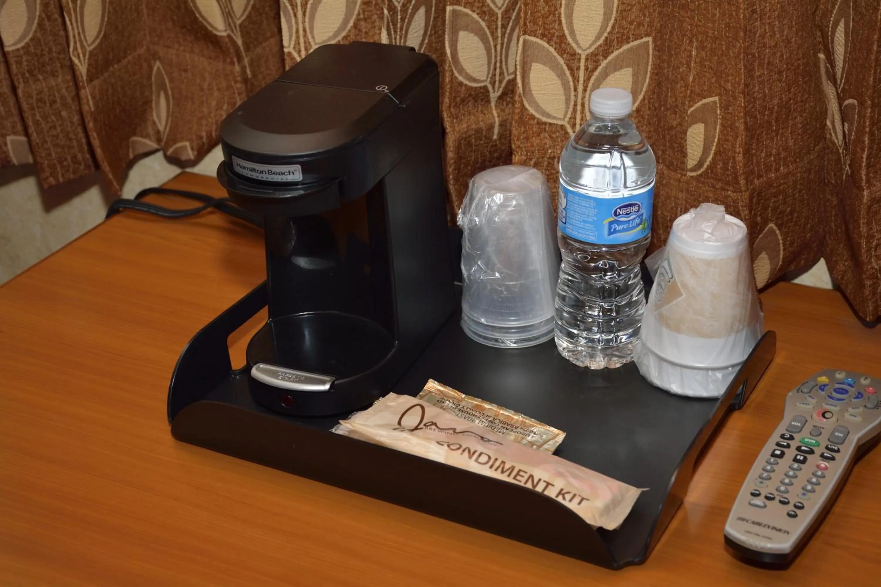 Coffee/tea facilities in At 9 Motel