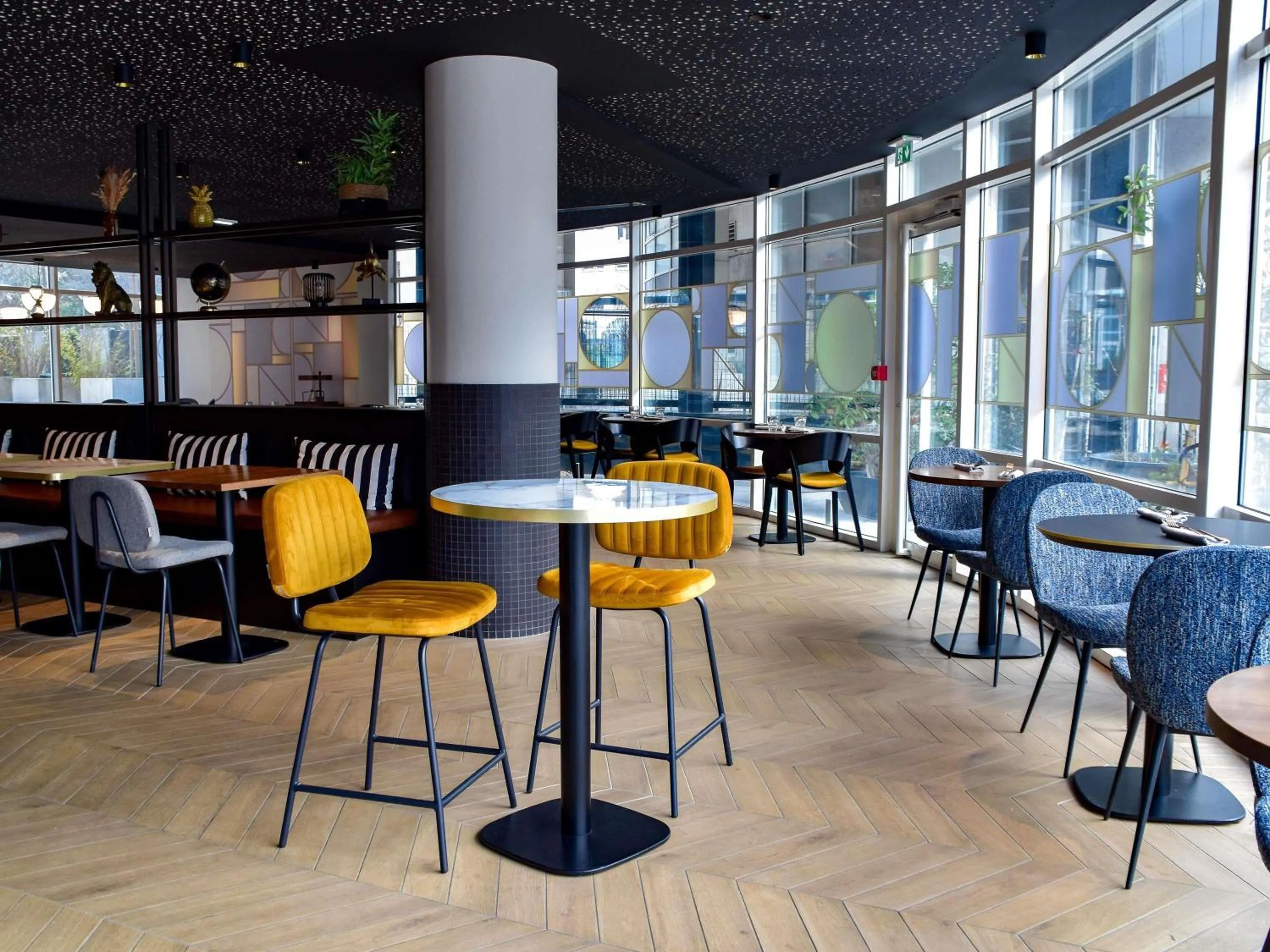 Restaurant/places to eat in Hôtel Mercure Lyon Centre Charpennes Parc de la Tête d'Or