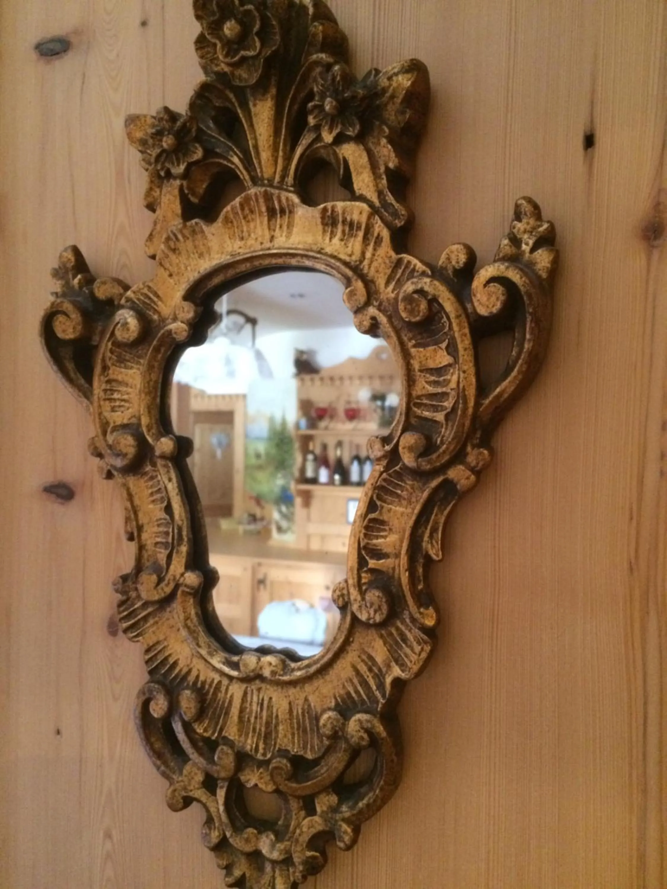 Decorative detail in Hotel Garnì Salvanel