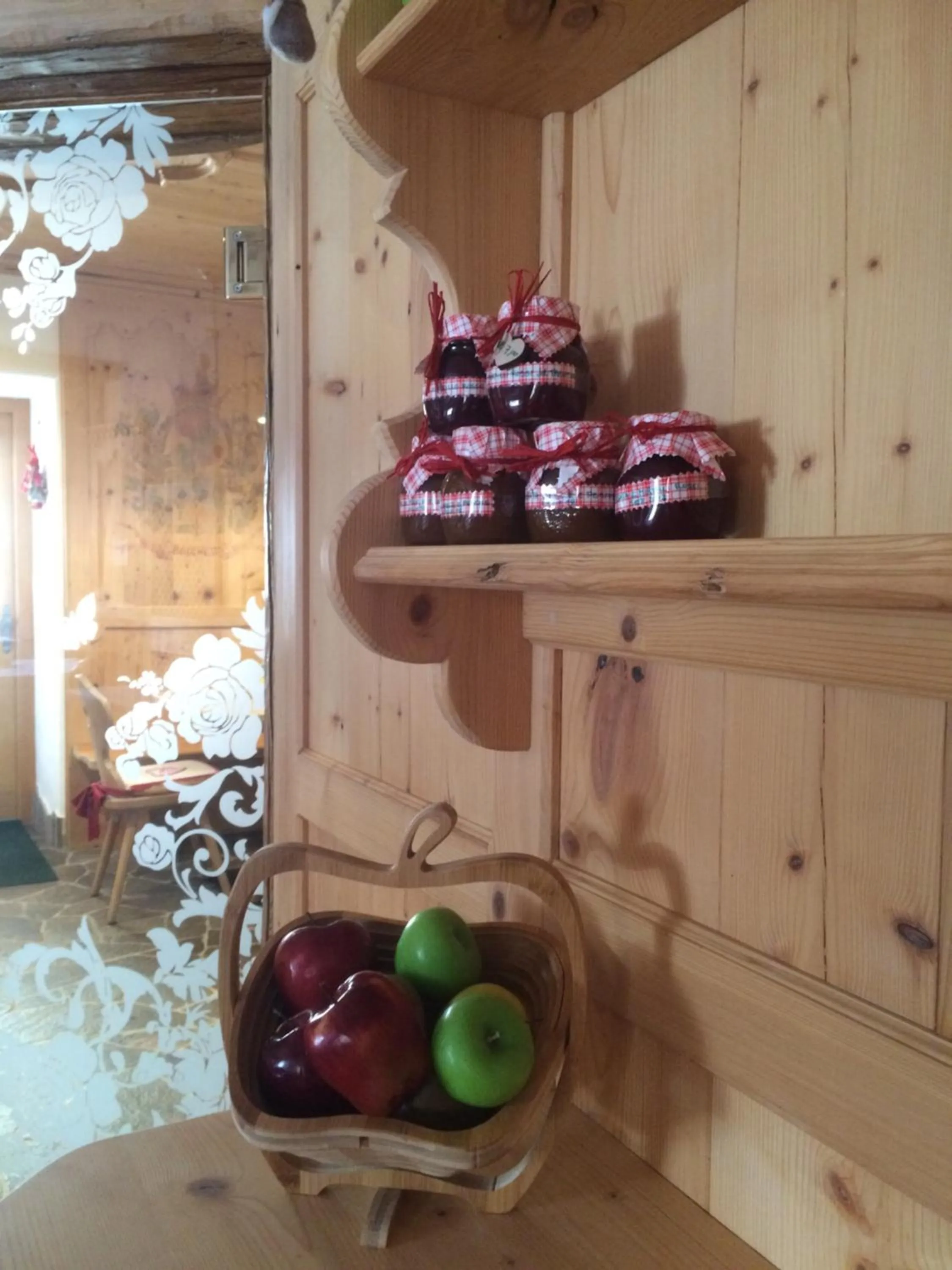 Decorative detail in Hotel Garnì Salvanel