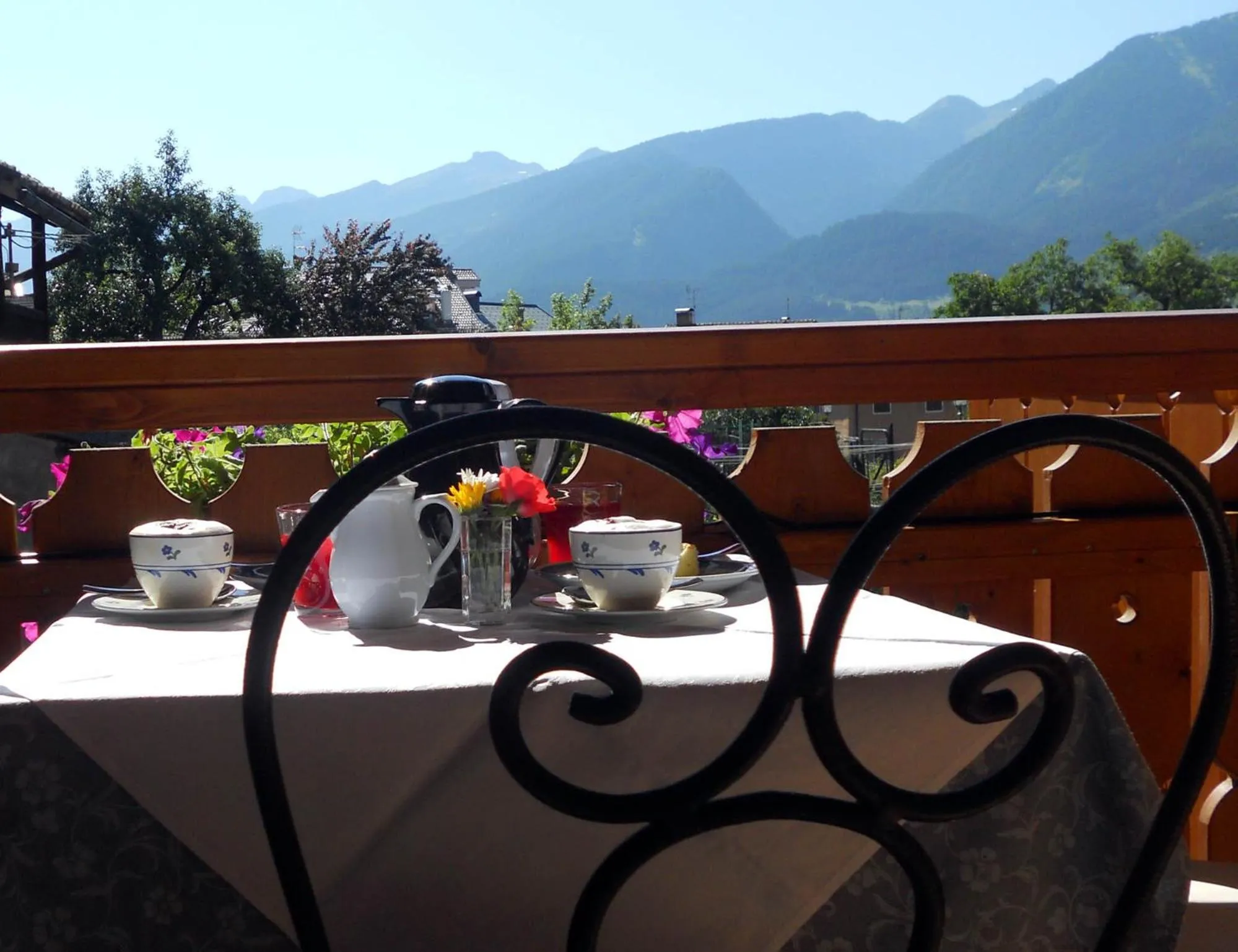 Balcony/Terrace in Hotel Garnì Salvanel