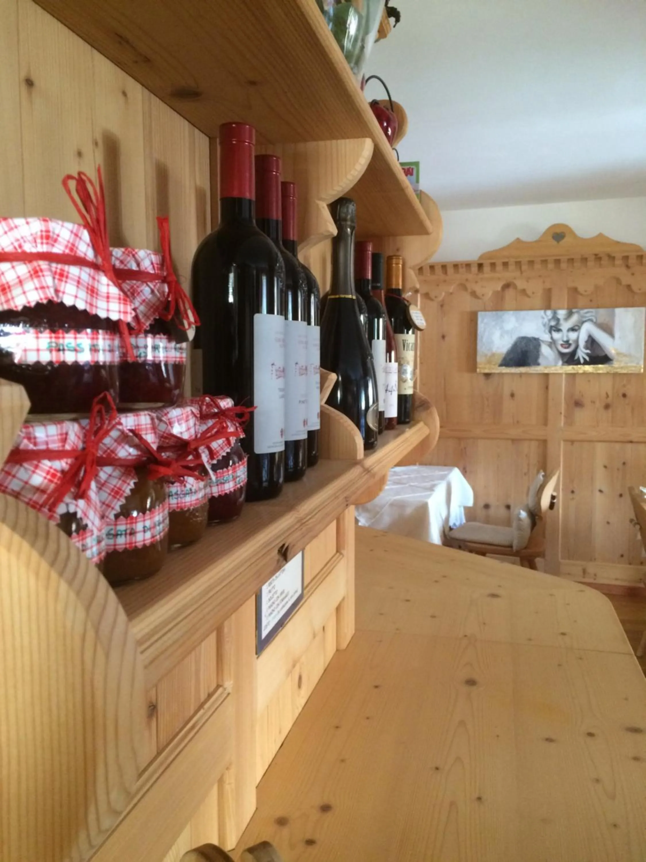 Decorative detail in Hotel Garnì Salvanel