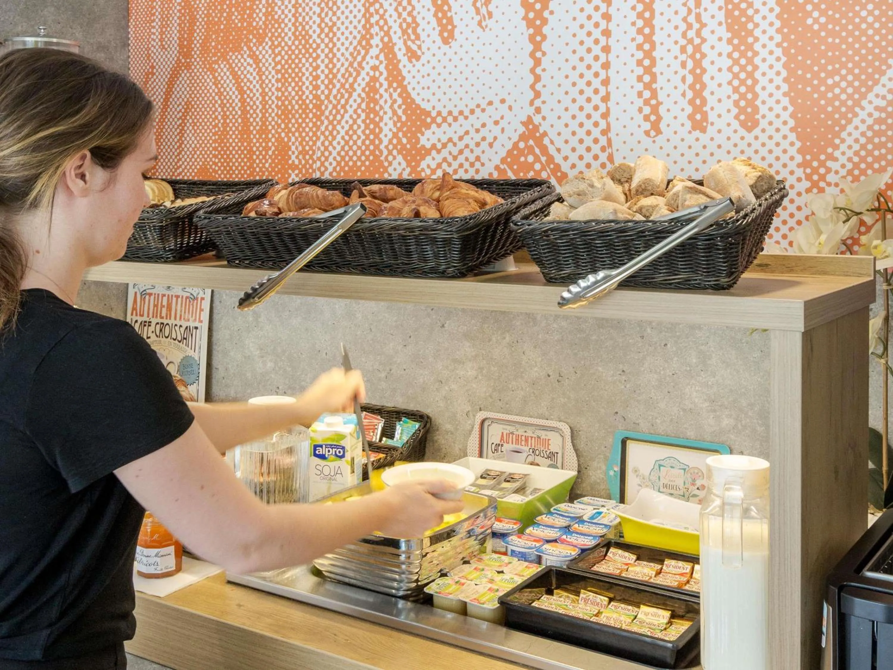 Breakfast in Ibis Budget Fréjus Capitou