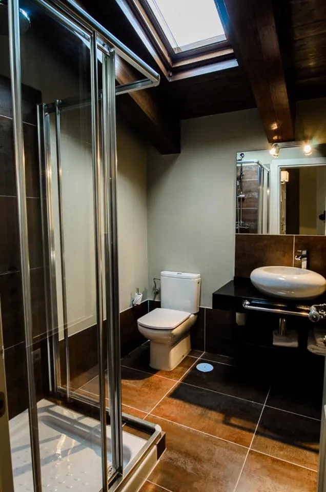 Shower in Hacienda la Coracera