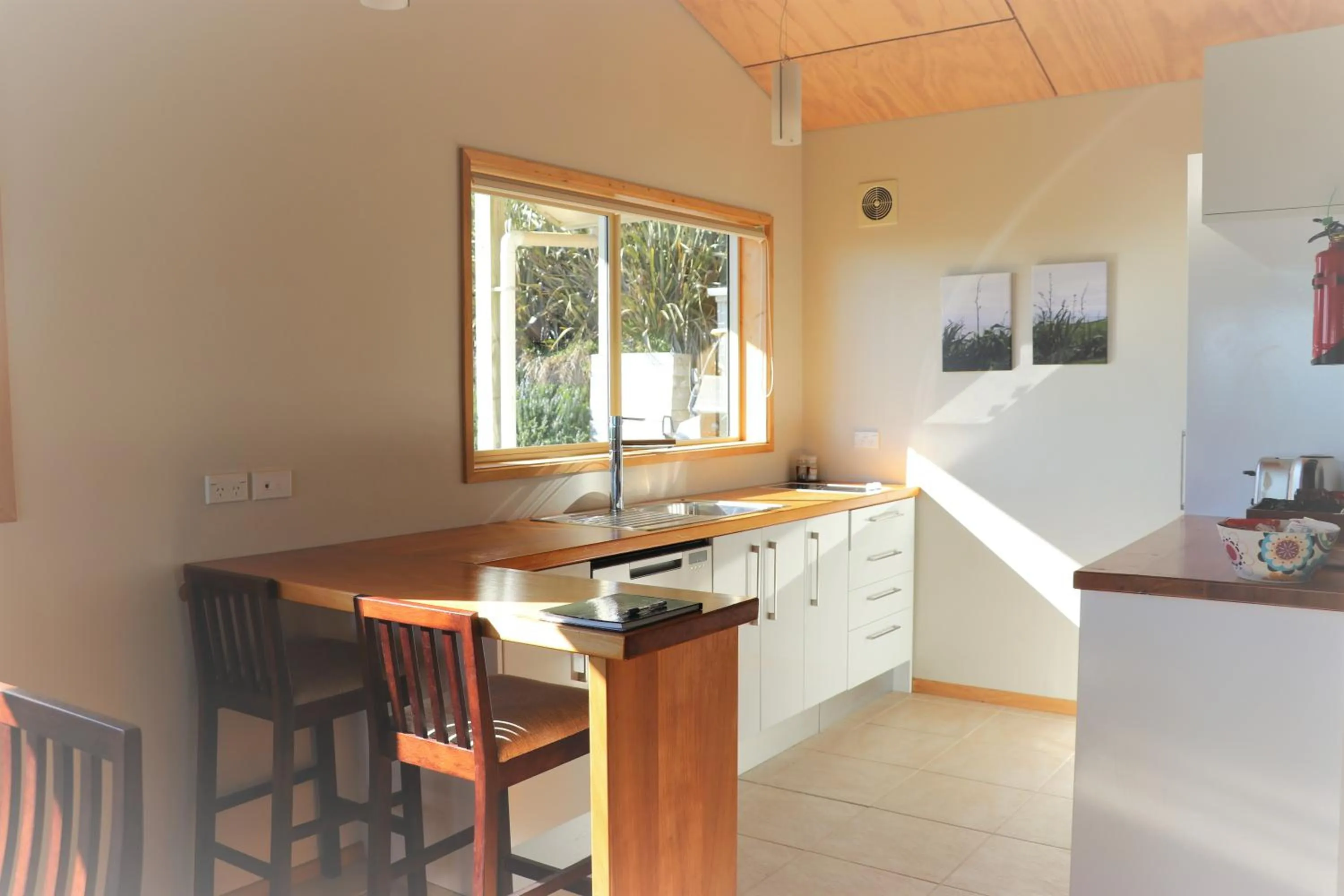 Coffee/tea facilities in Chalets at Okurukuru