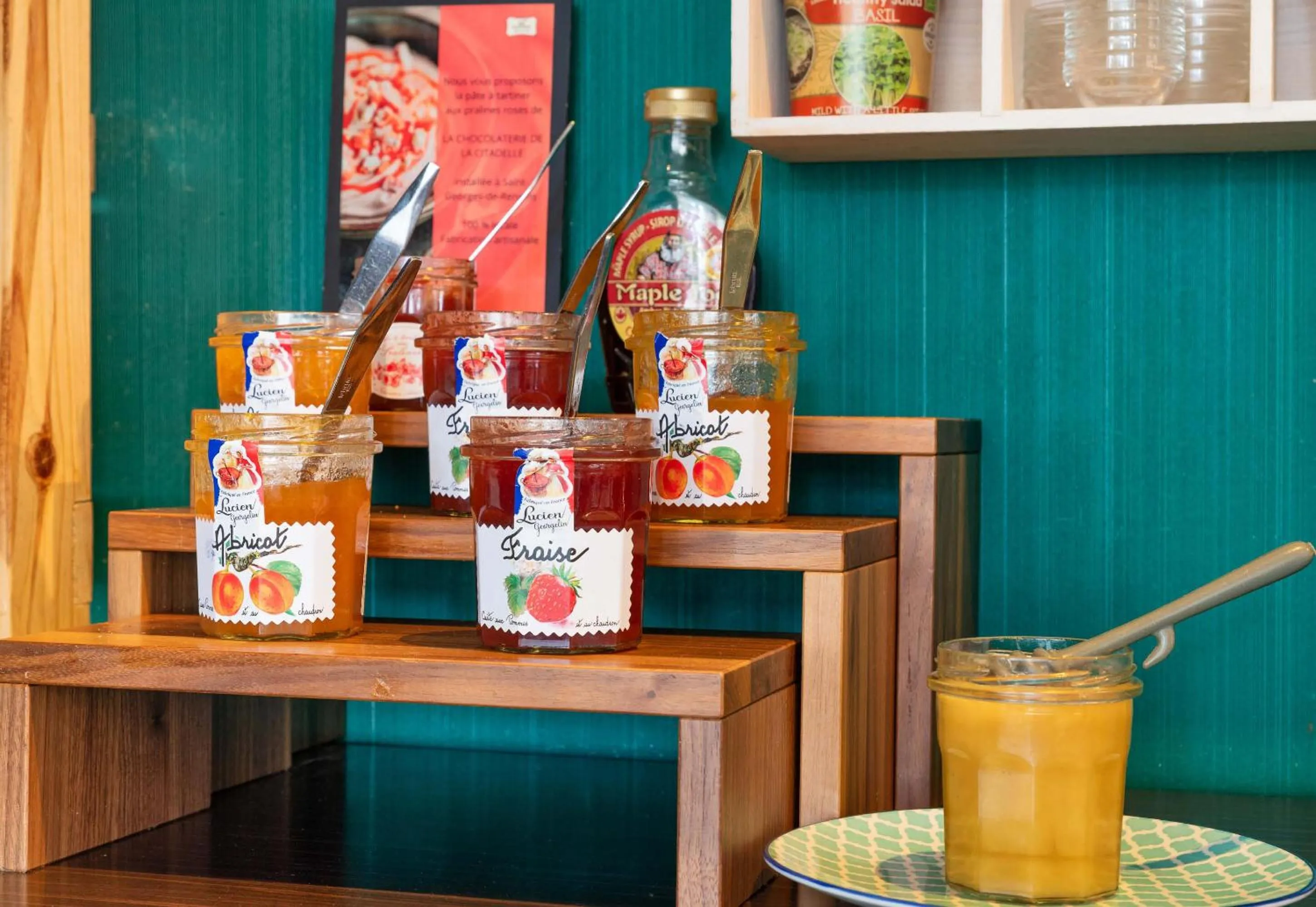 Restaurant/places to eat in B&B HOTEL Lyon Nord 4 étoiles