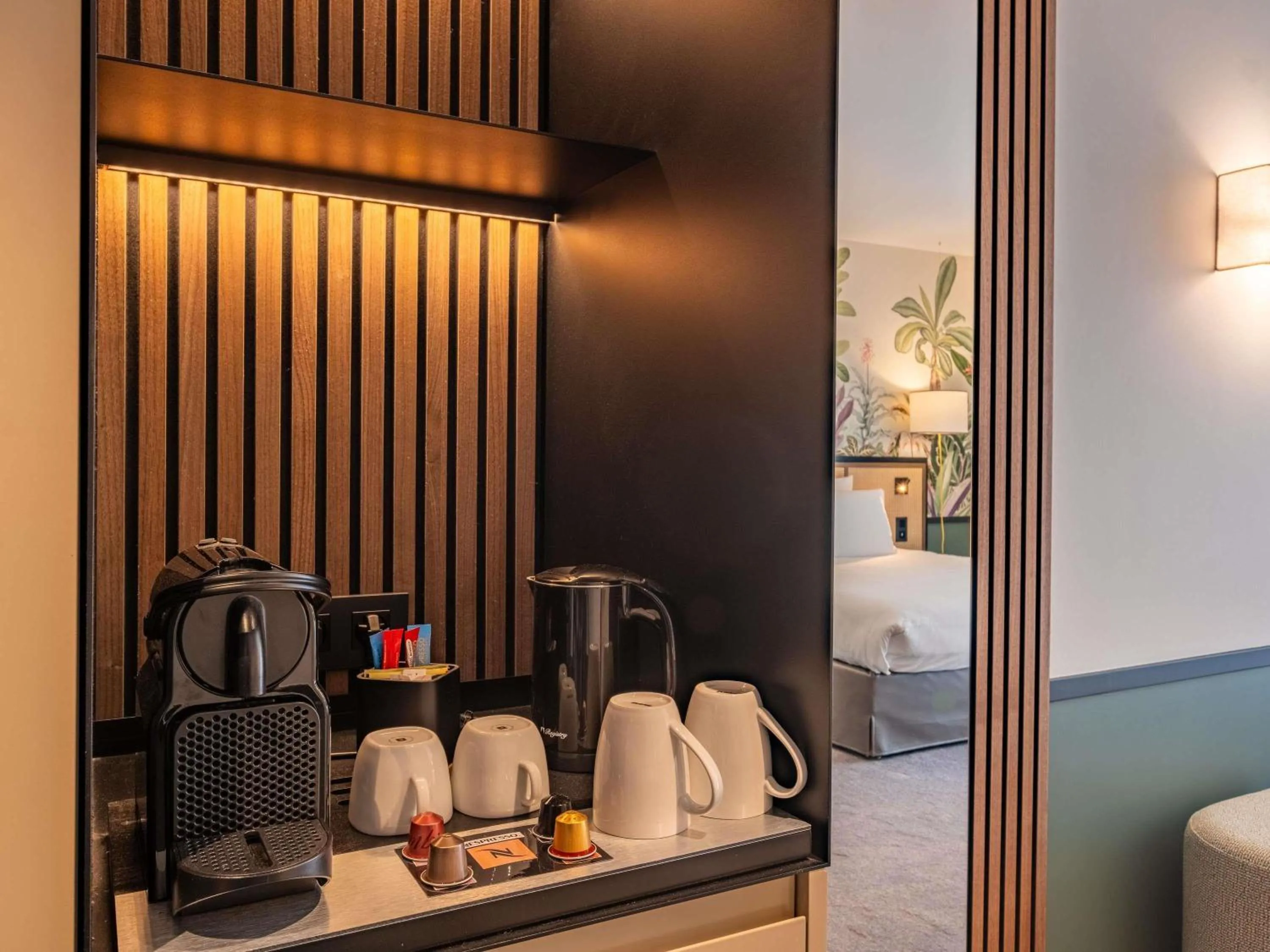 Bedroom, Bed in Mercure Le Mans Batignolles - Hotel & Spa