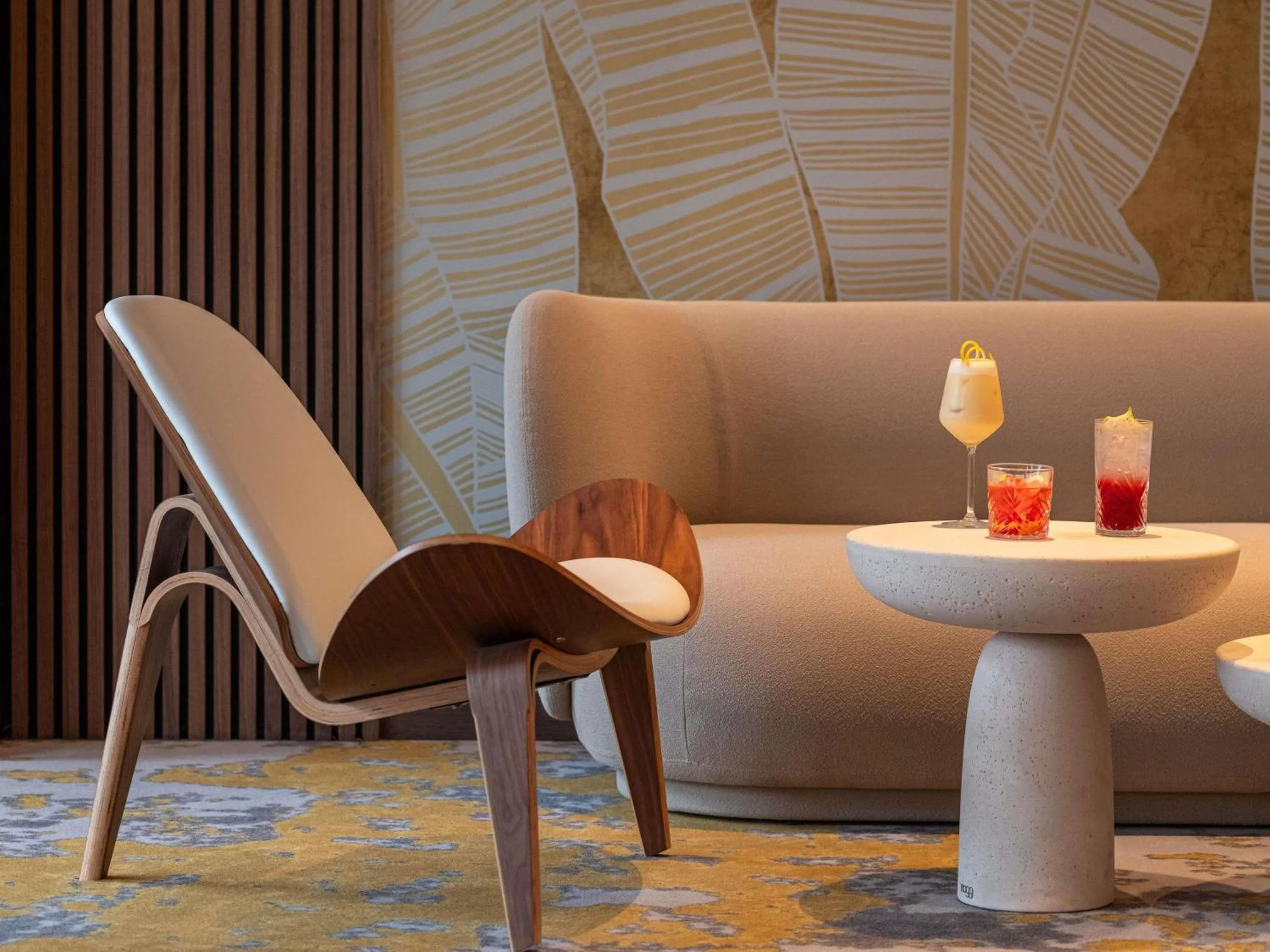 Lounge or bar in Mercure Le Mans Batignolles - Hotel & Spa