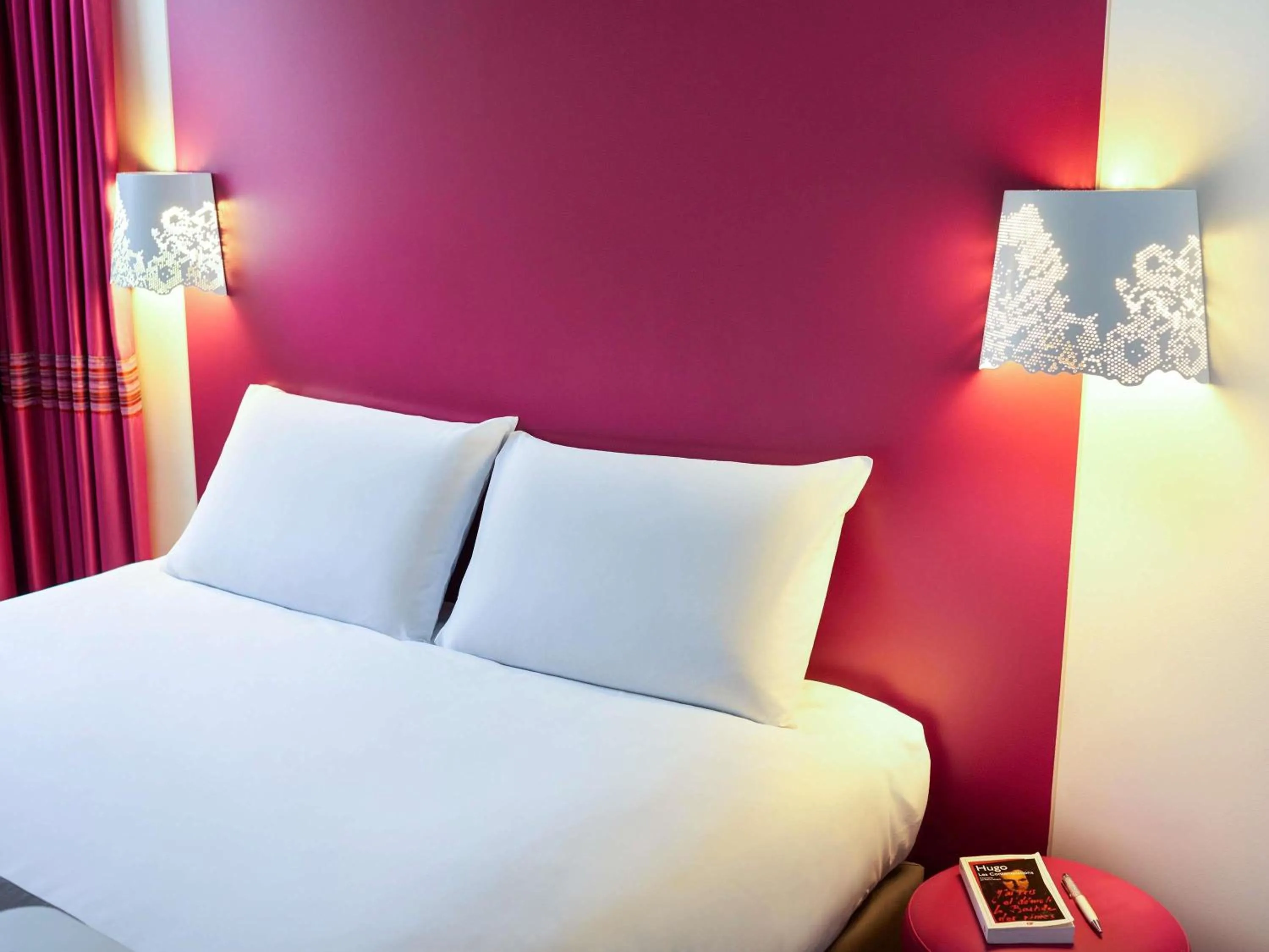Bedroom, Bed in Mercure Le Mans Batignolles - Hotel & Spa