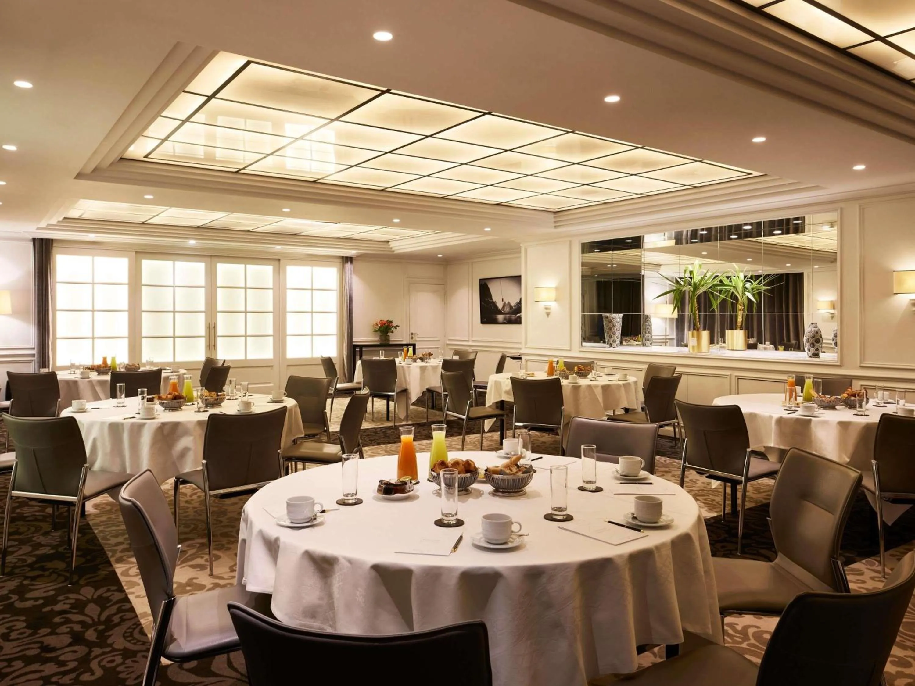 Meeting/conference room in Sofitel Paris Baltimore Tour Eiffel